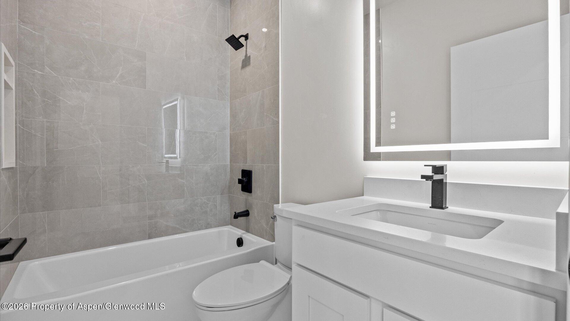 1384 Munro Avenue Property Photo 21