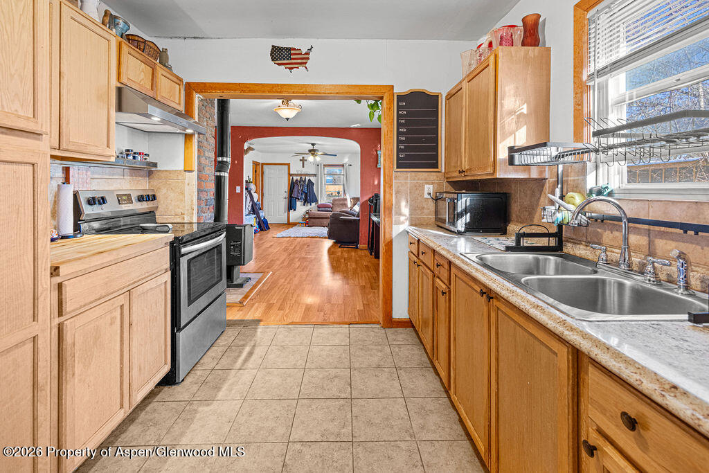 604 Tucker Street Property Photo 10