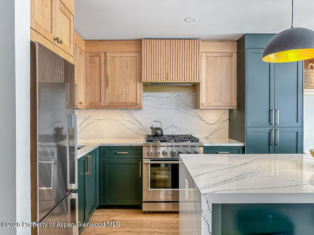 803 E Durant Avenue 8 Property Photo 6