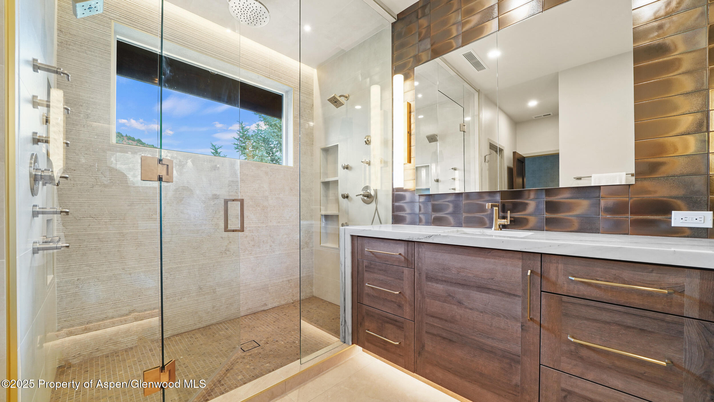 148 Laird Lane Property Photo 13