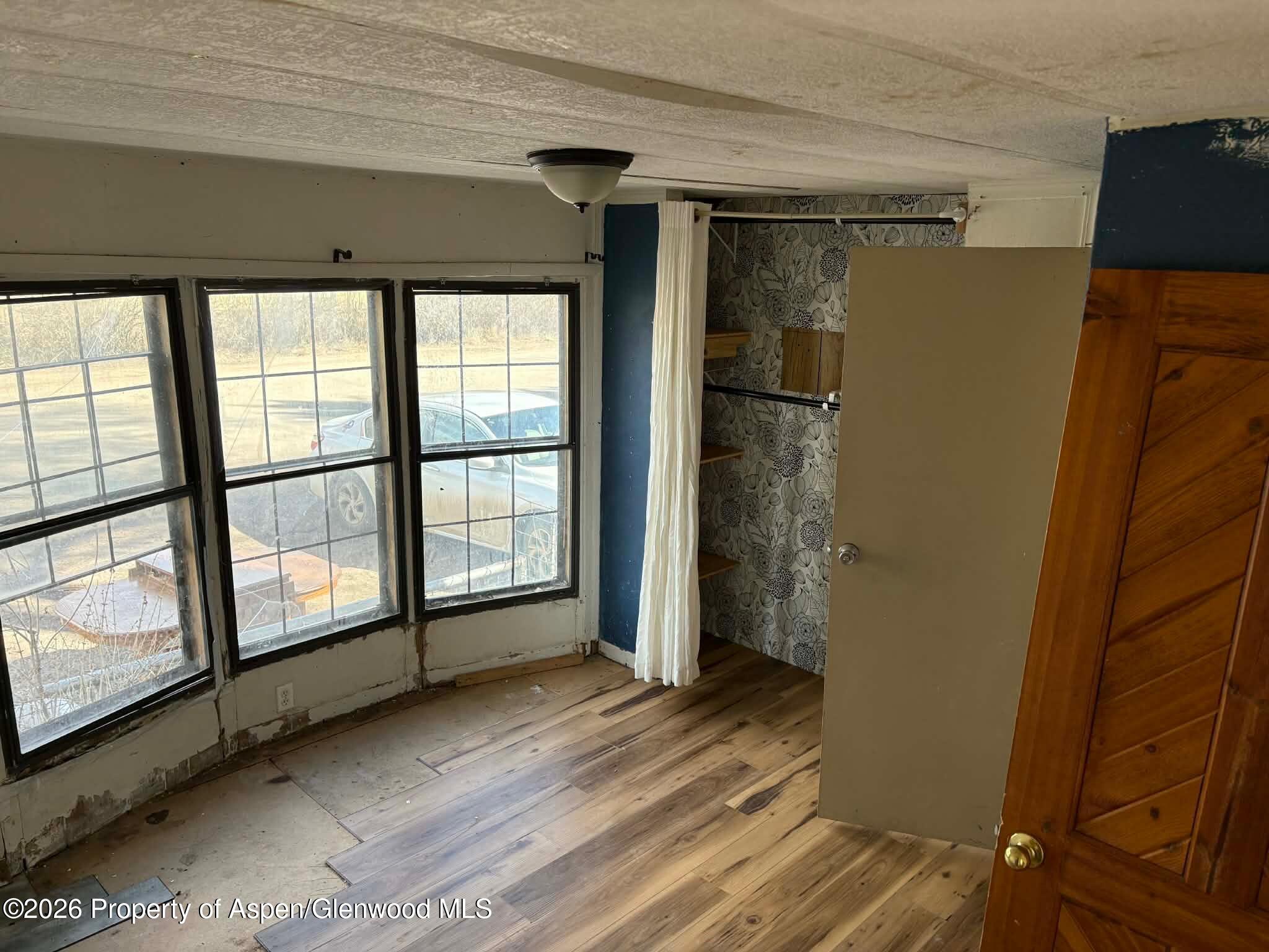 430 E 4th Street 17 Property Photo 4