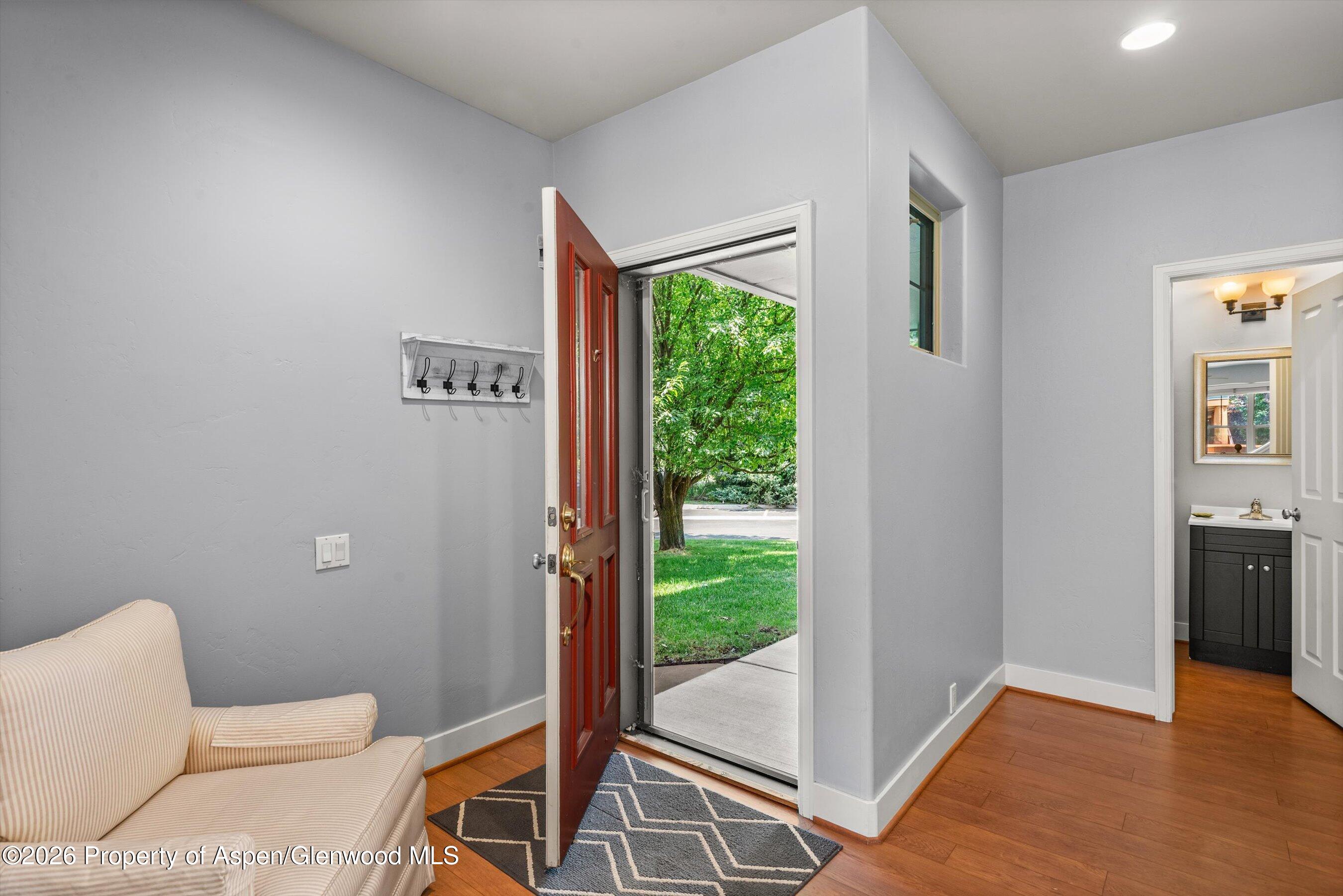 548 Evans Court Property Photo 15