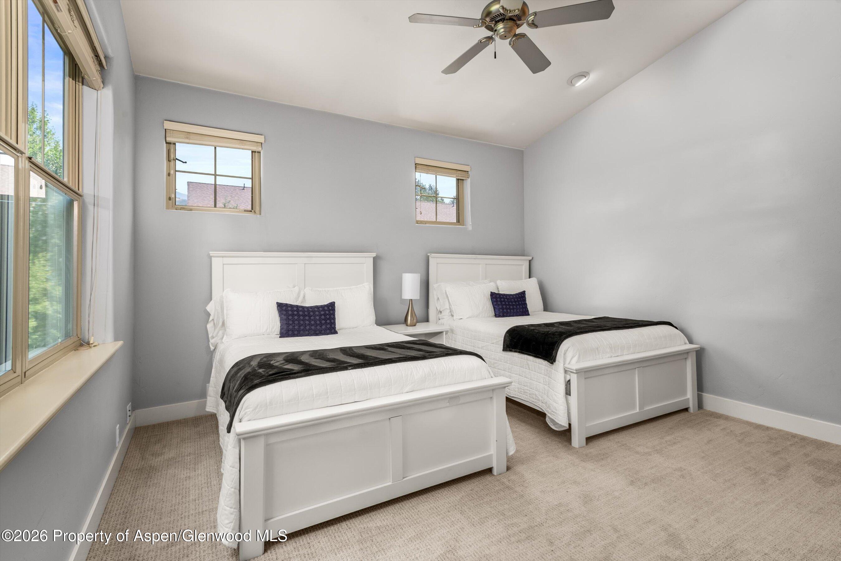 548 Evans Court Property Photo 31