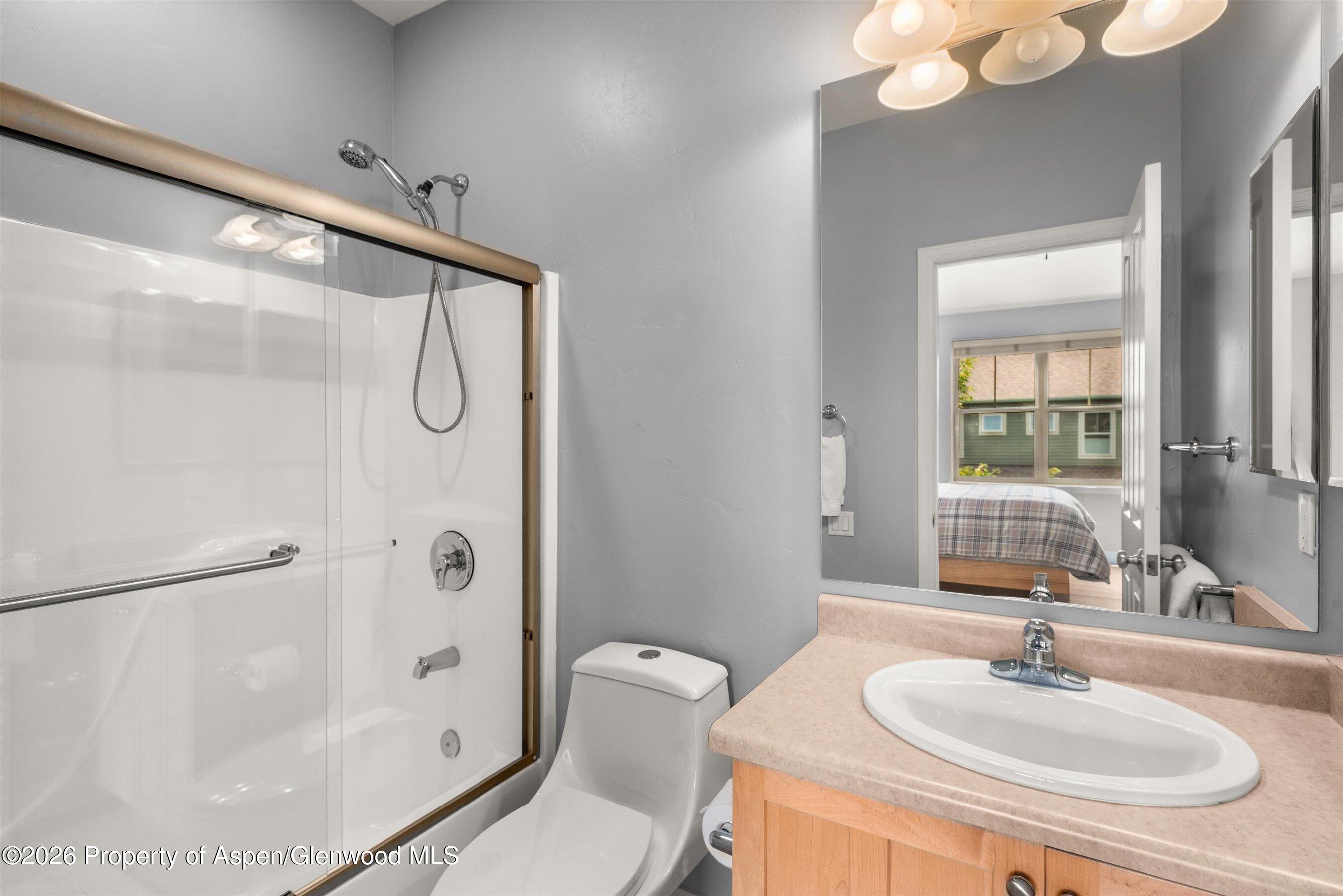 548 Evans Court Property Photo 34