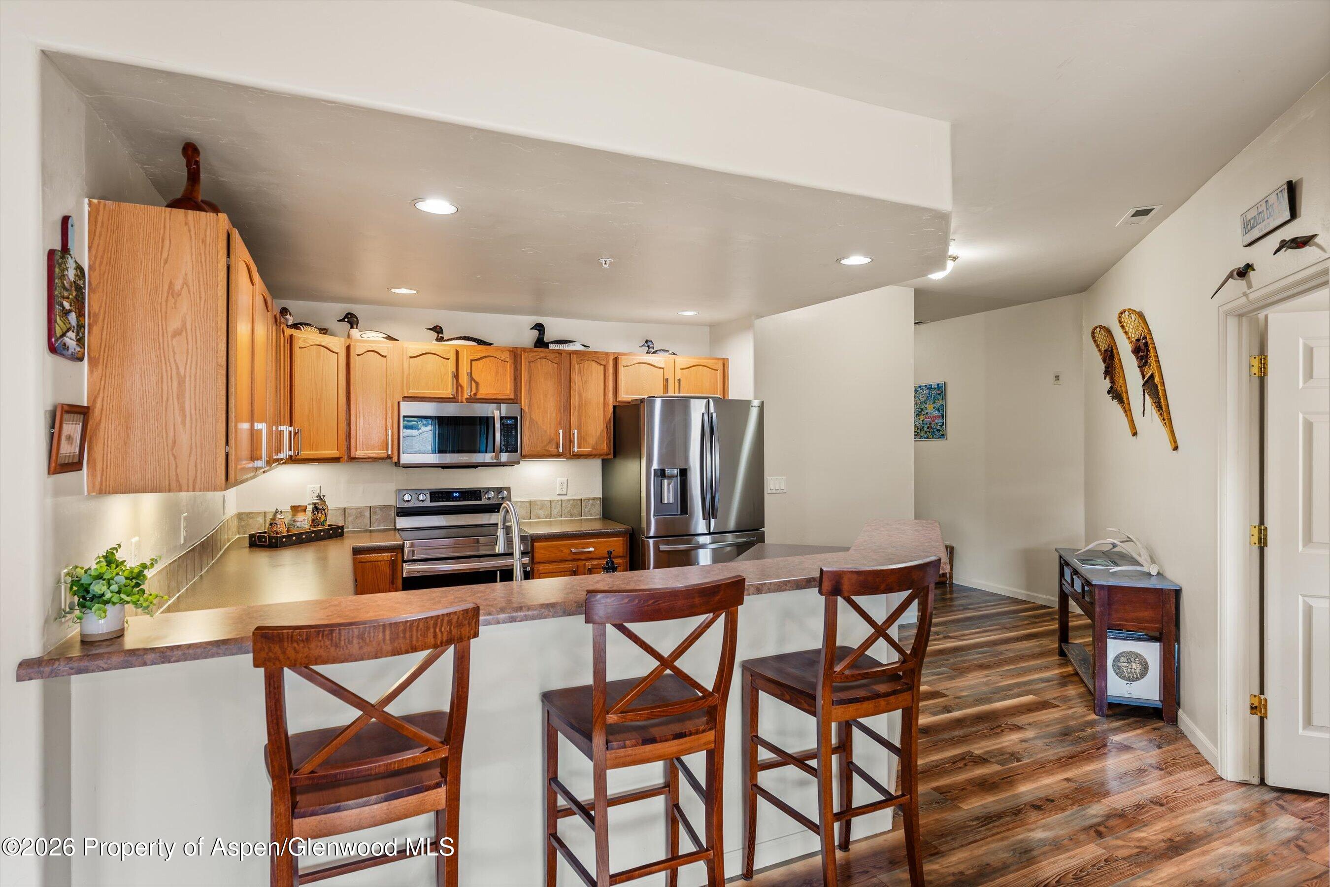 2701 Midland Avenue #811 Property Photo 4