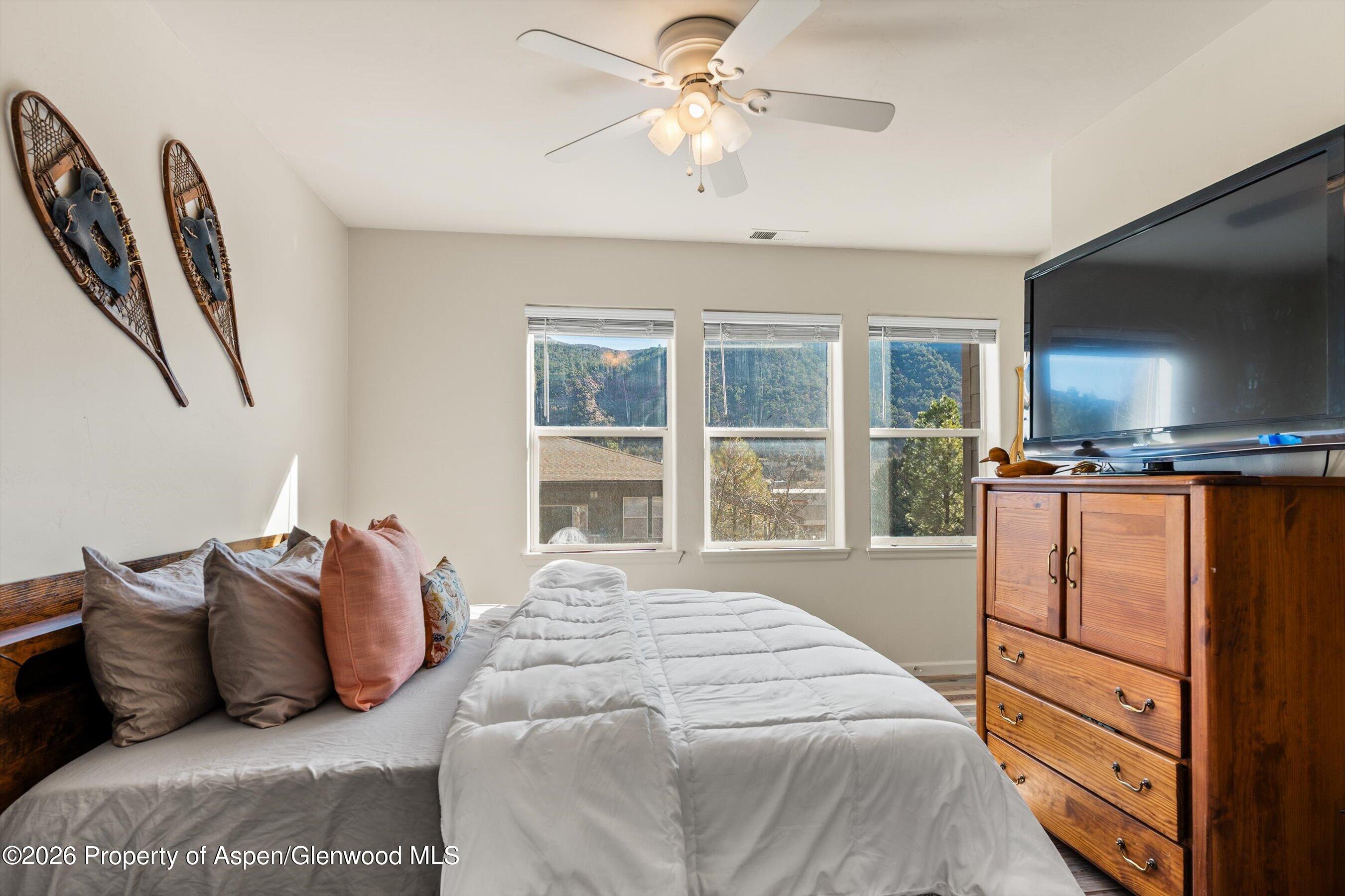 2701 Midland Avenue #811 Property Photo 11