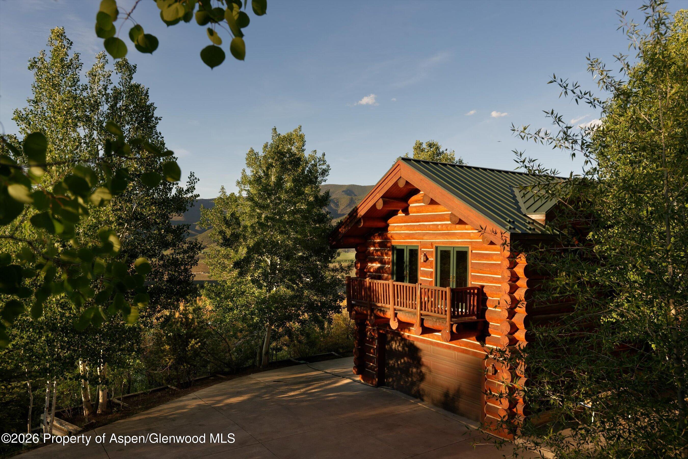 1258 Juniper Hill Road Property Photo 3
