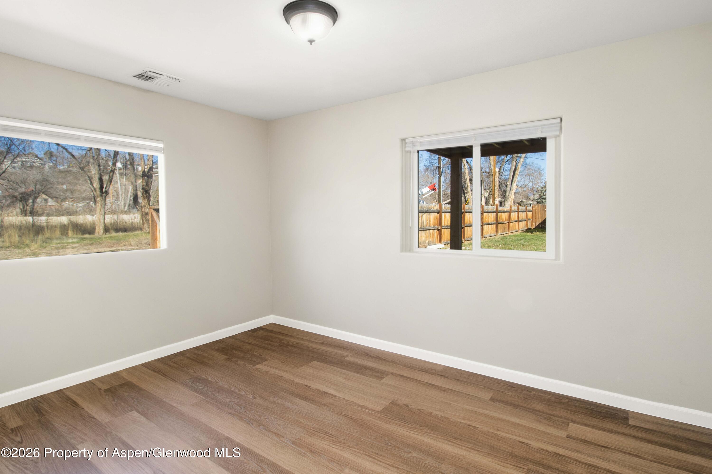 232 W 4th Street Property Photo 10