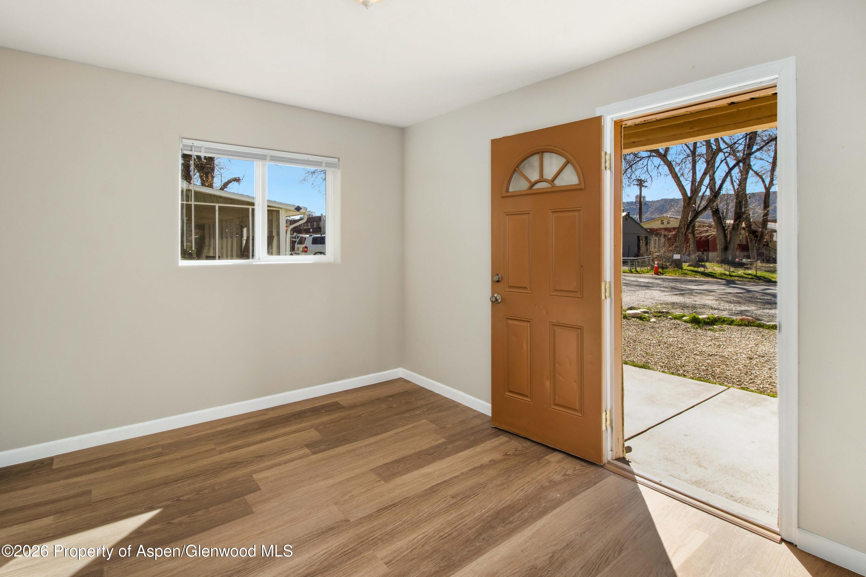 232 W 4th Street Property Photo 13
