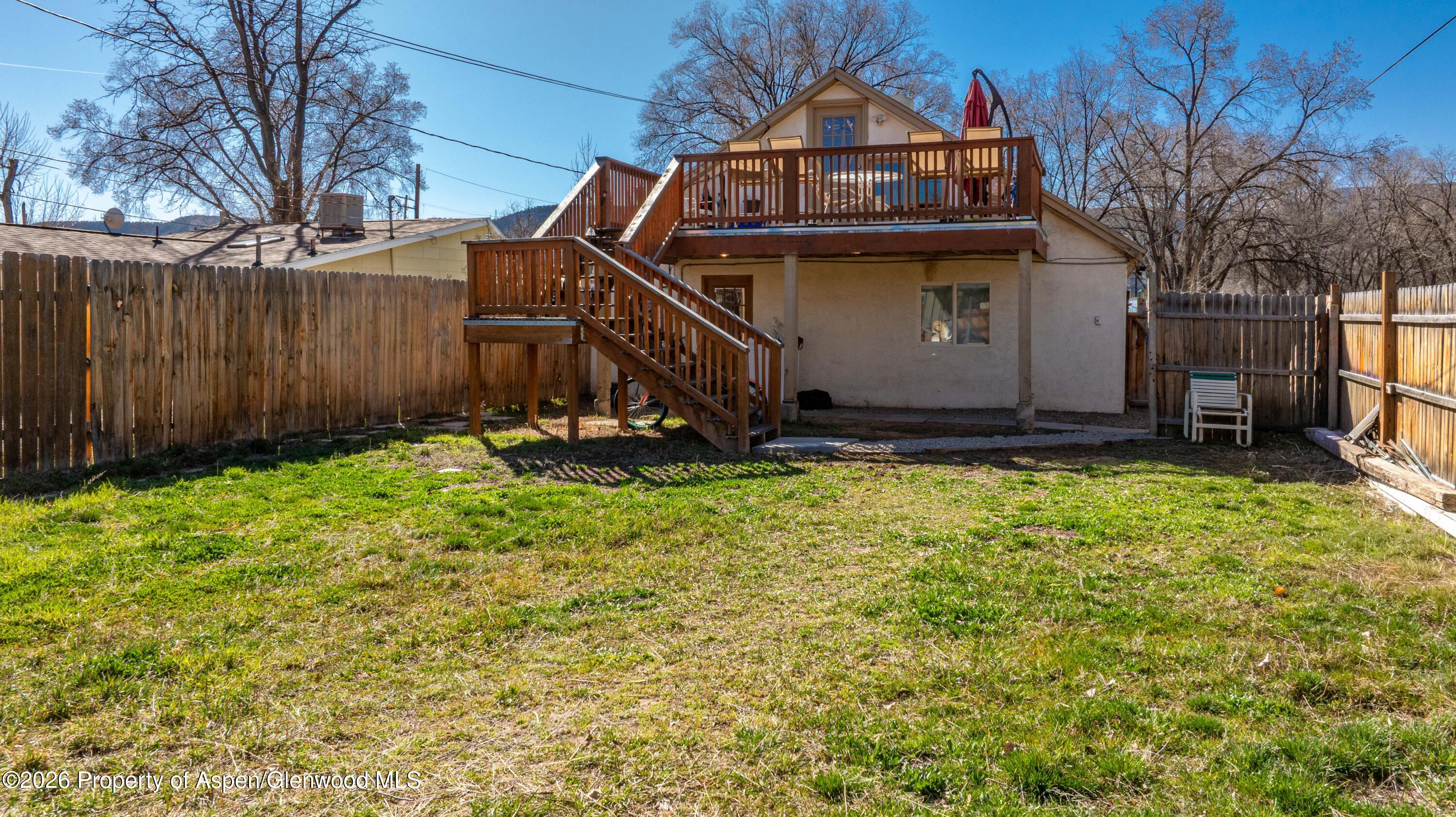 232 W 4th Street Property Photo 16