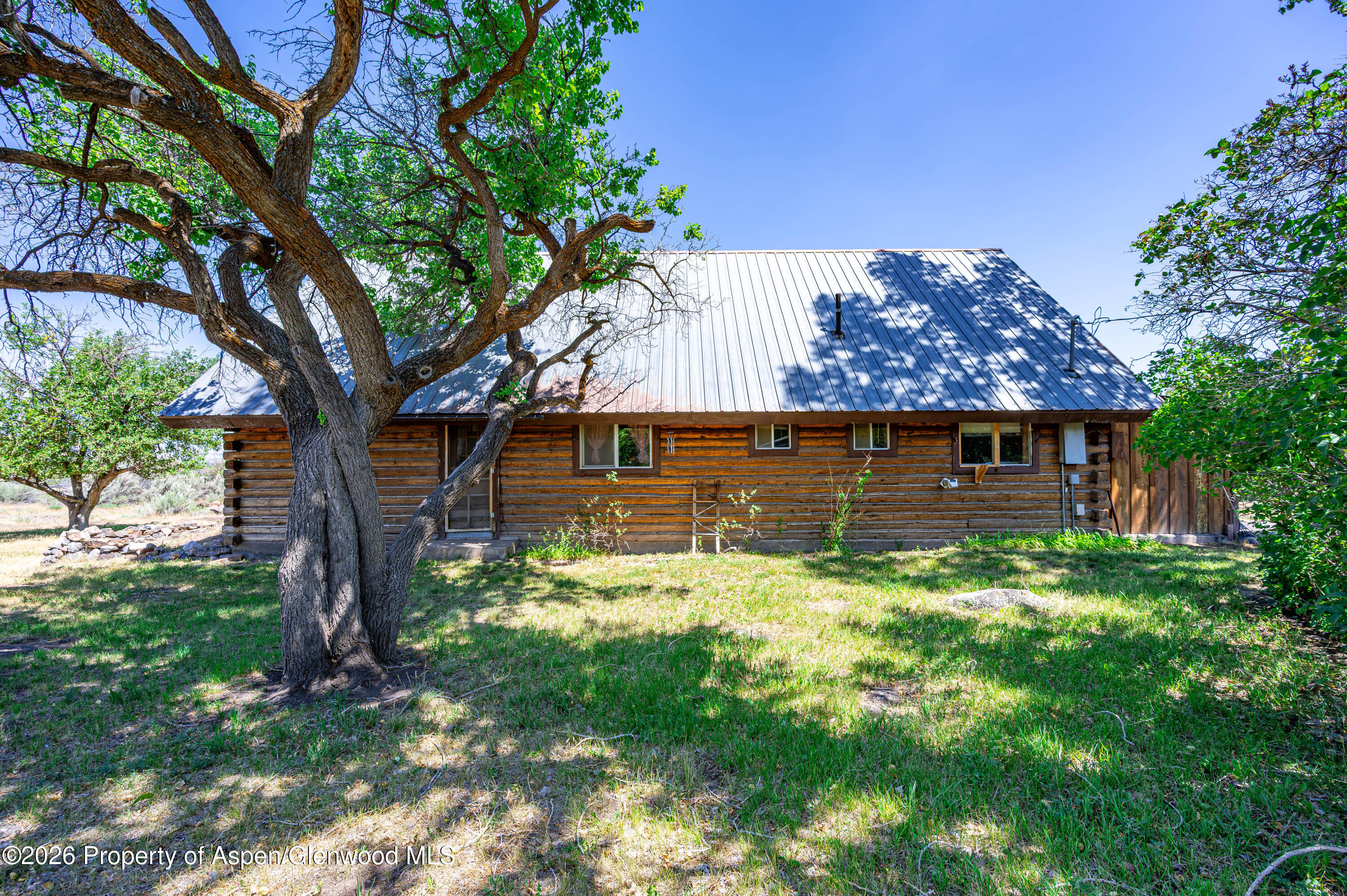 49131 I E Road Property Photo 3