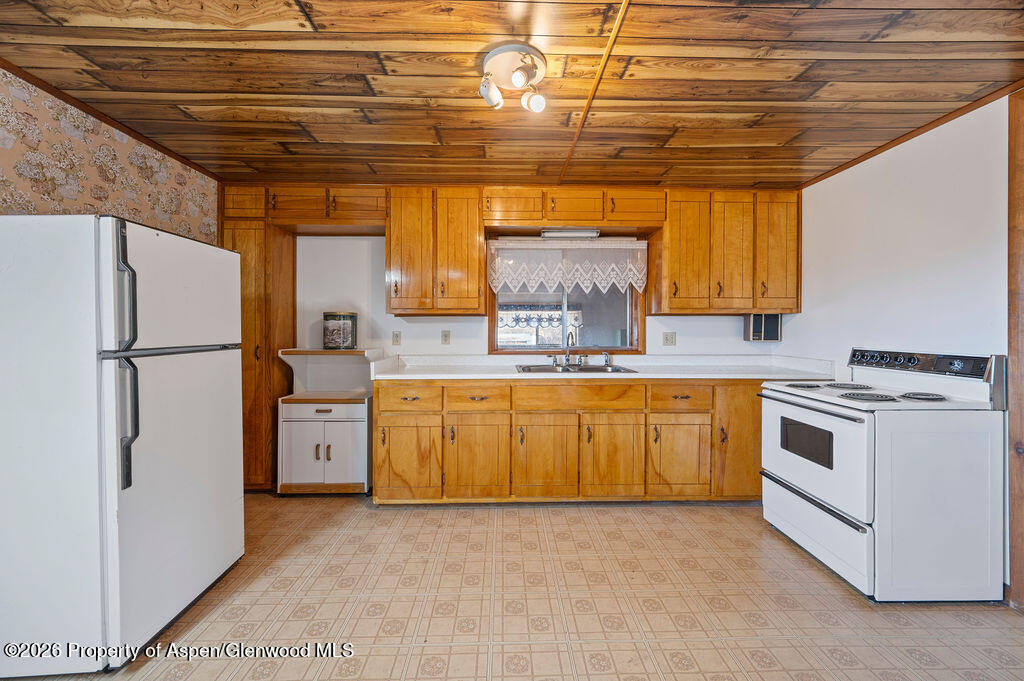49131 I E Road Property Photo 12