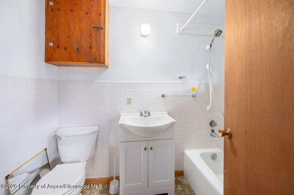 49131 I E Road Property Photo 15