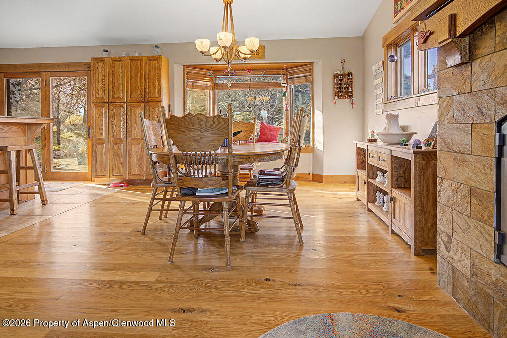 1040 Bryan Way Property Photo 3