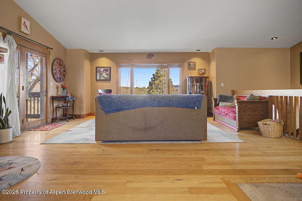 1040 Bryan Way Property Photo 13