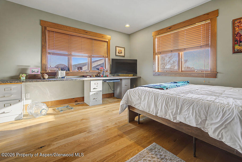 1040 Bryan Way Property Photo 16