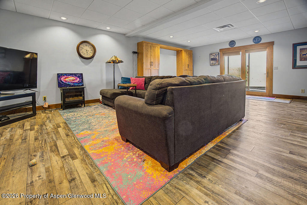 1040 Bryan Way Property Photo 26