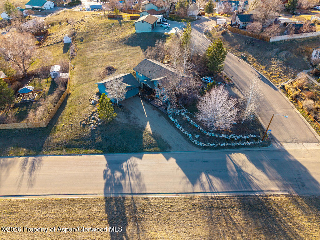 1040 Bryan Way Property Photo 41