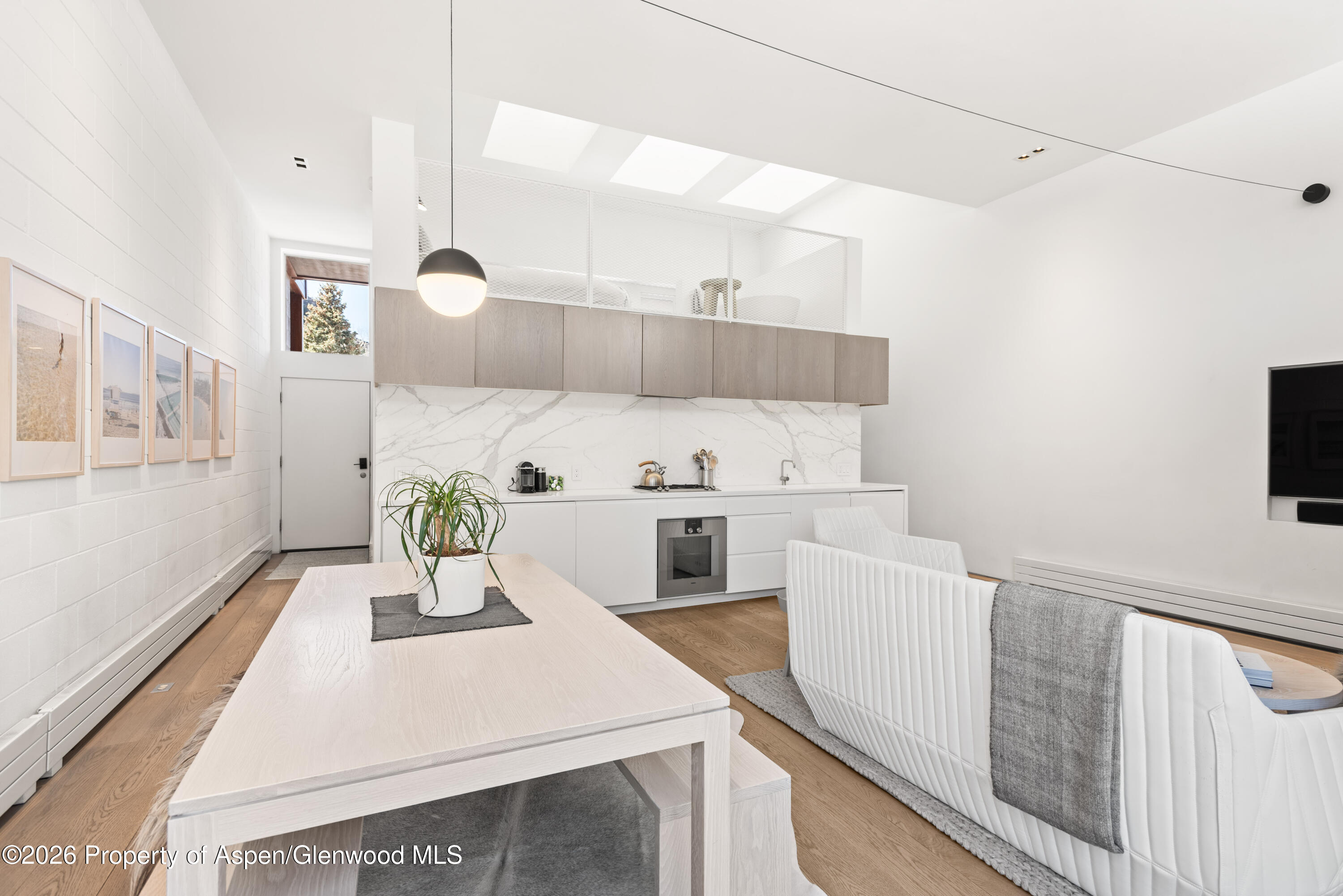 311 S Aspen Street 5 Property Photo 6