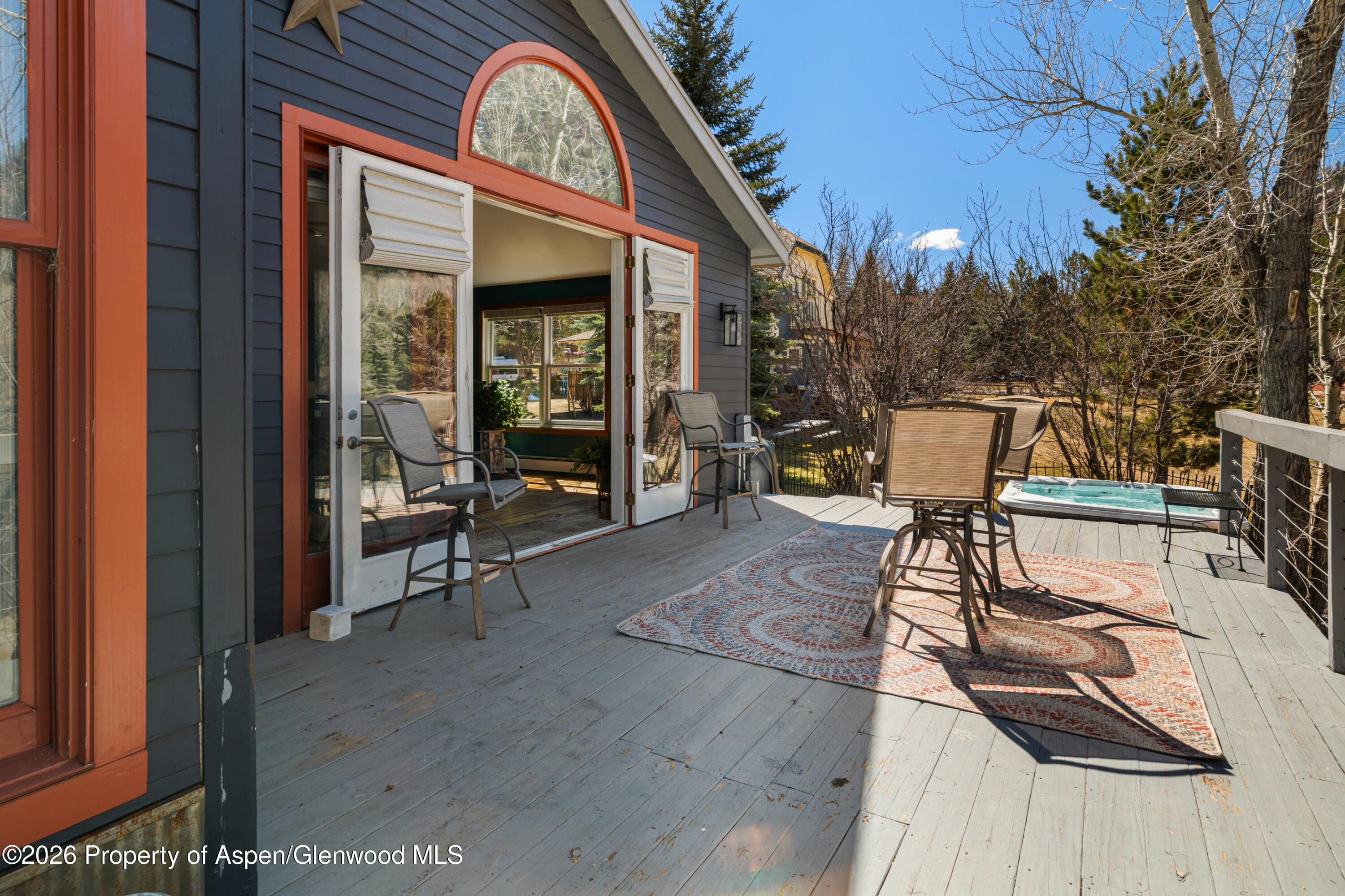 167 Redstone Boulevard Property Photo 12