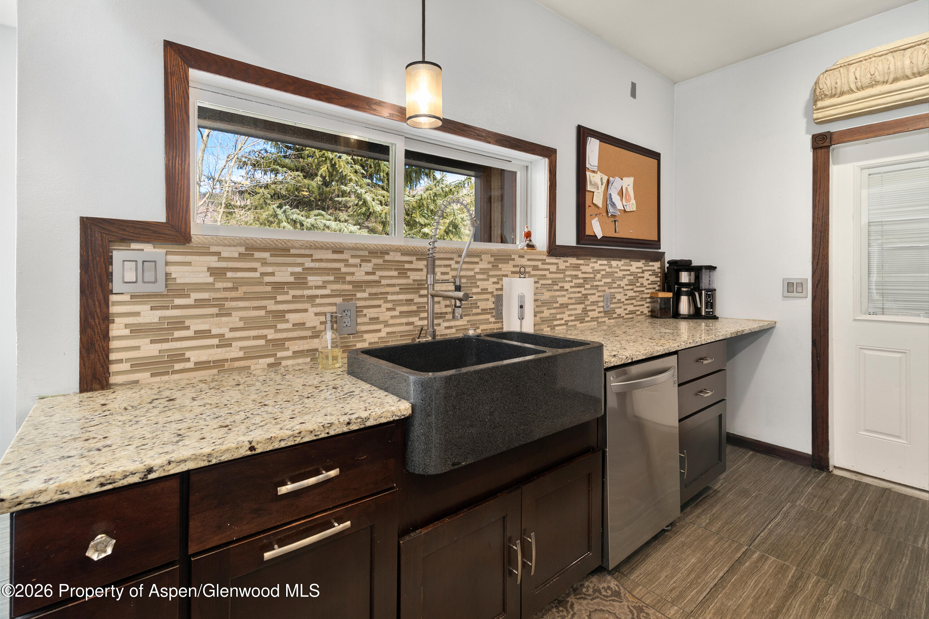 167 Redstone Boulevard Property Photo 23