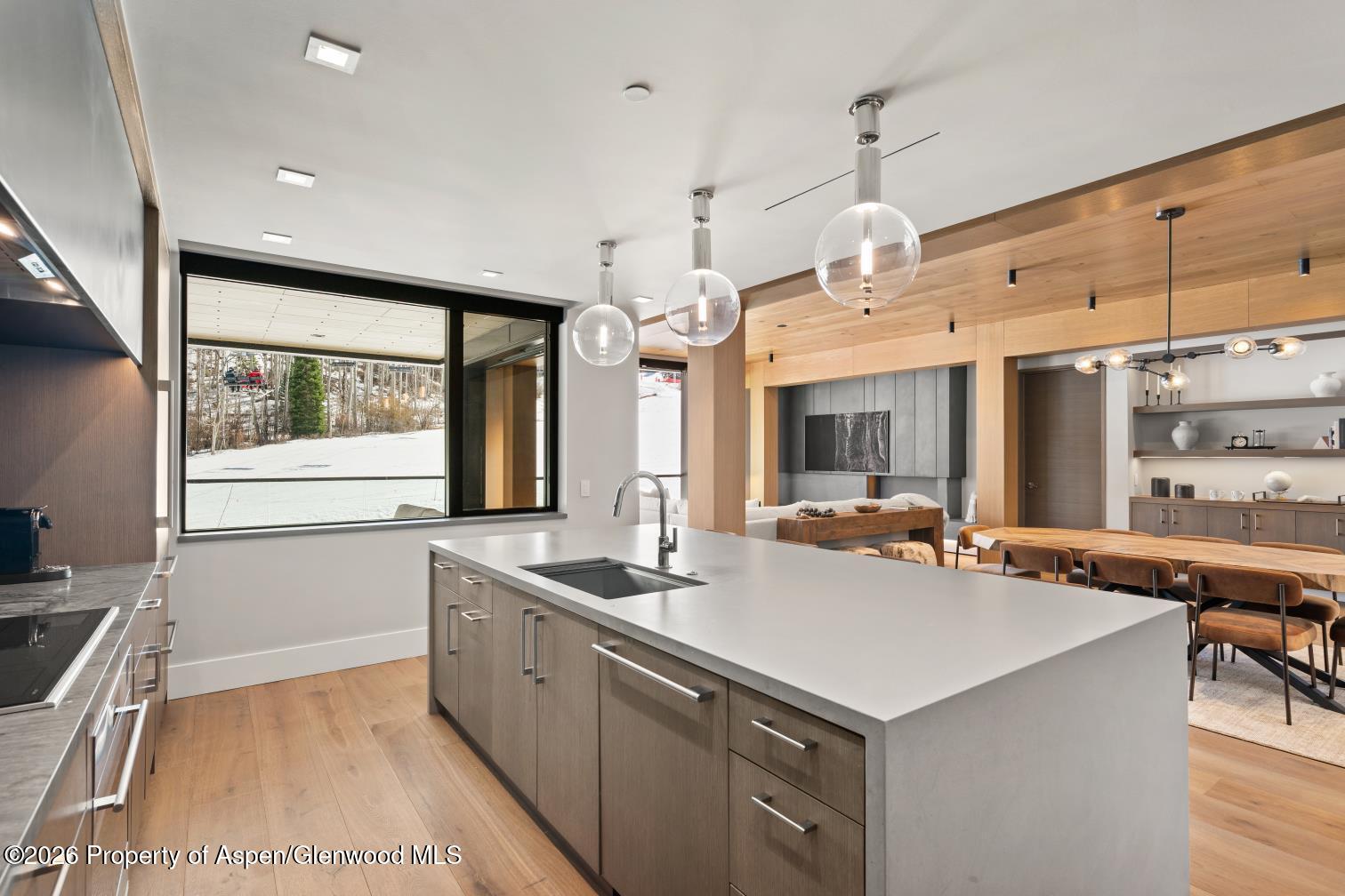 180 Wood Road 402 Property Photo 68