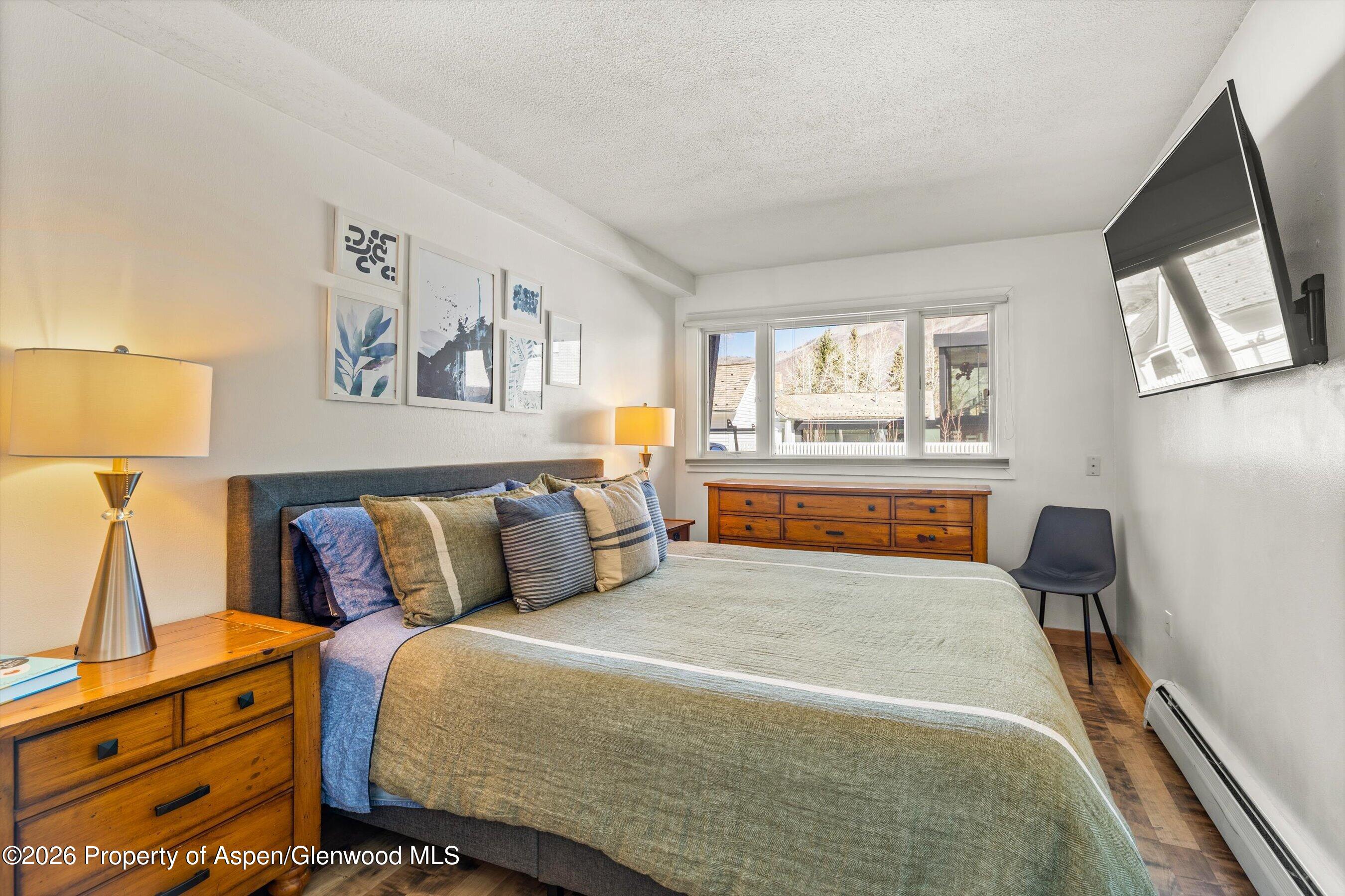 210 E Cooper Avenue 1-c Property Photo 6