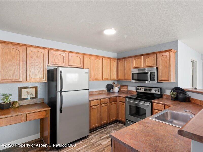 433 Riverview Drive 1602 Property Photo 5