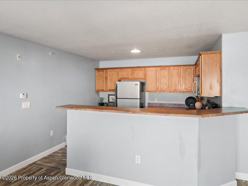 433 Riverview Drive 1602 Property Photo 6