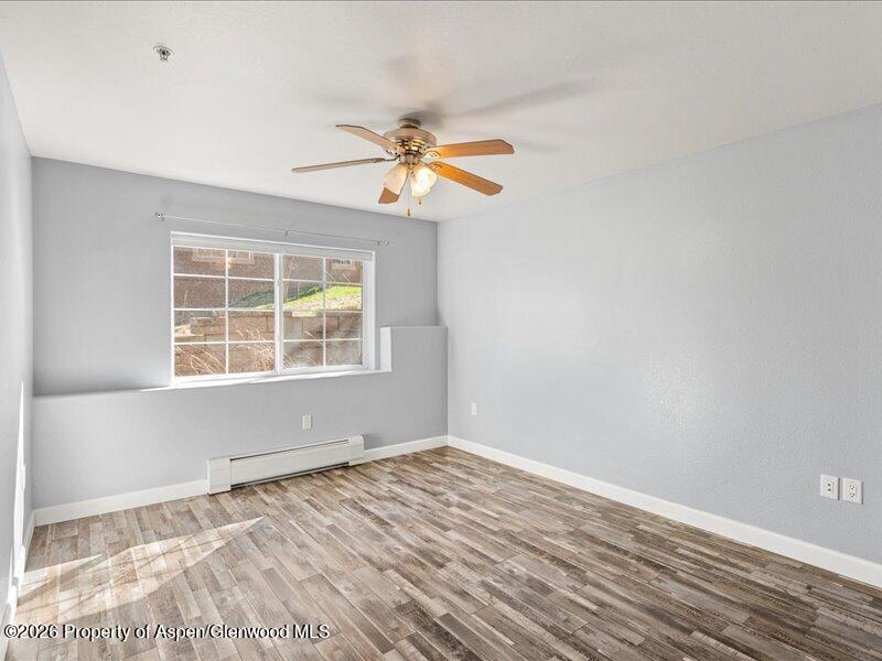 433 Riverview Drive 1602 Property Photo 8