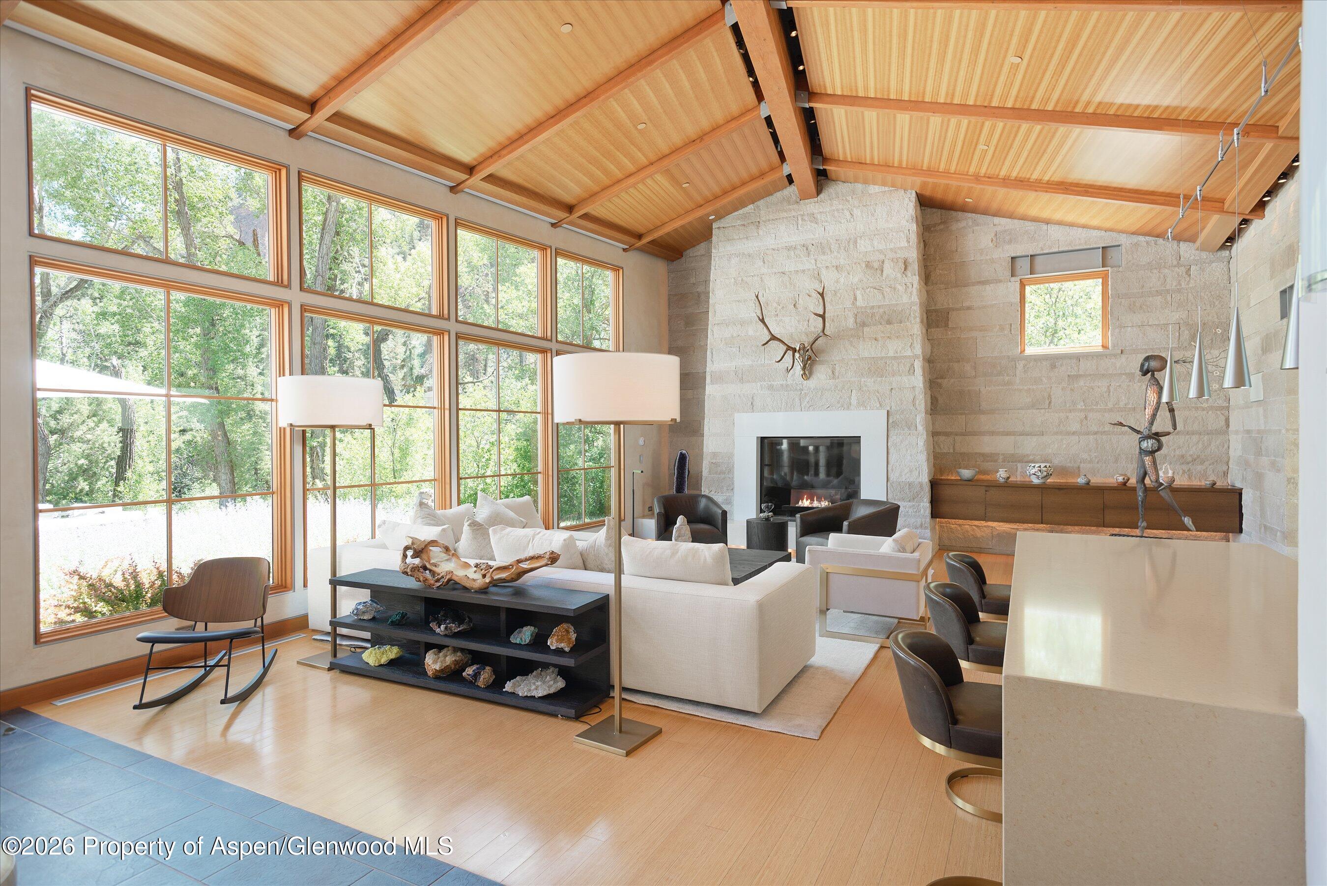 2556 Lower River Road Property Photo 1