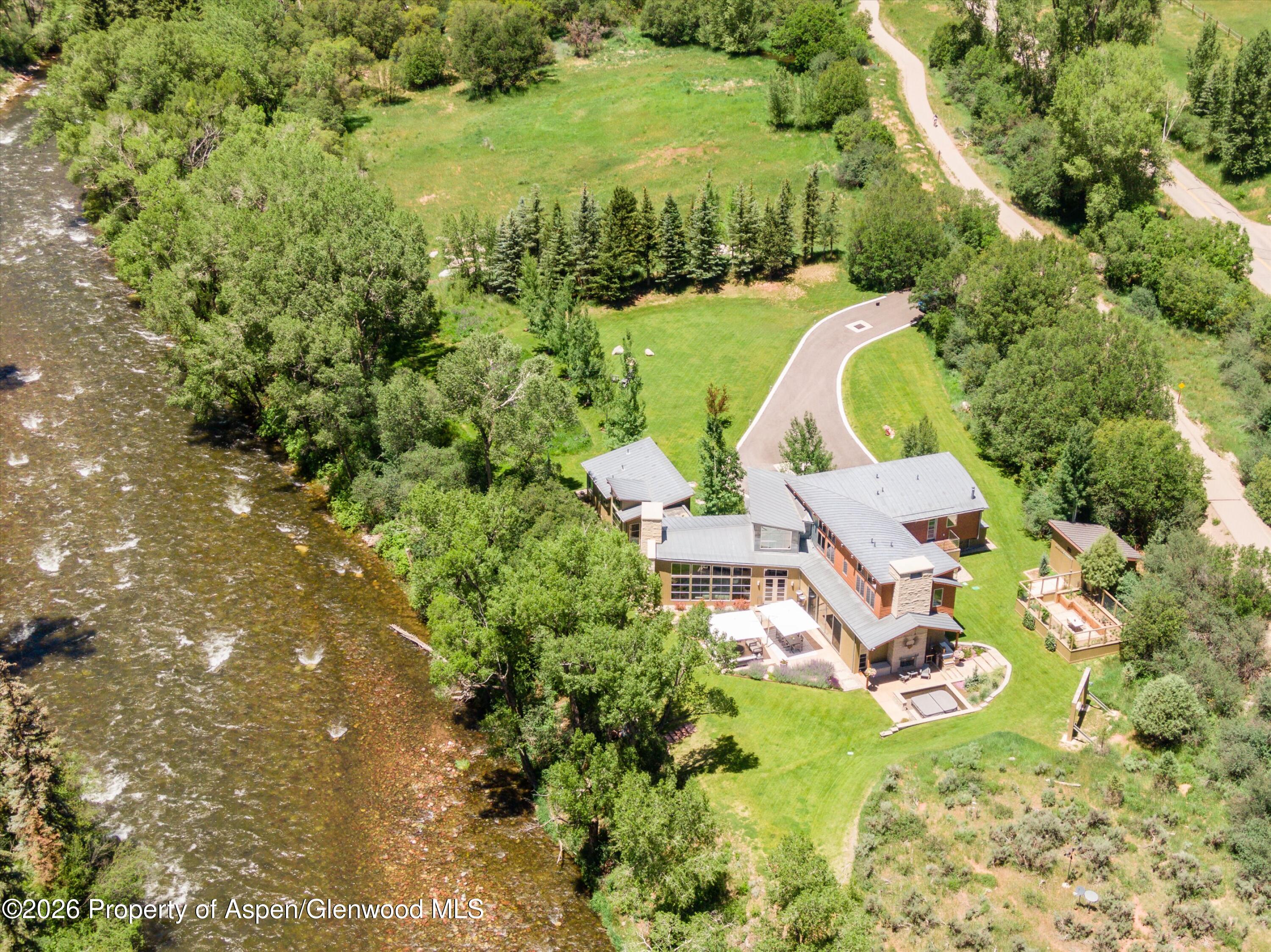 2556 Lower River Road Property Photo 44