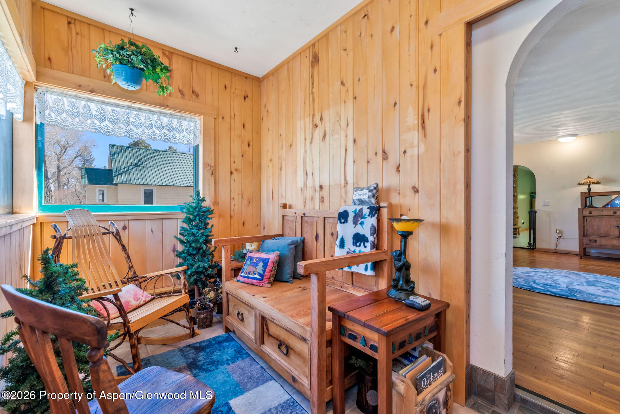517 E Jefferson Avenue Property Photo 2