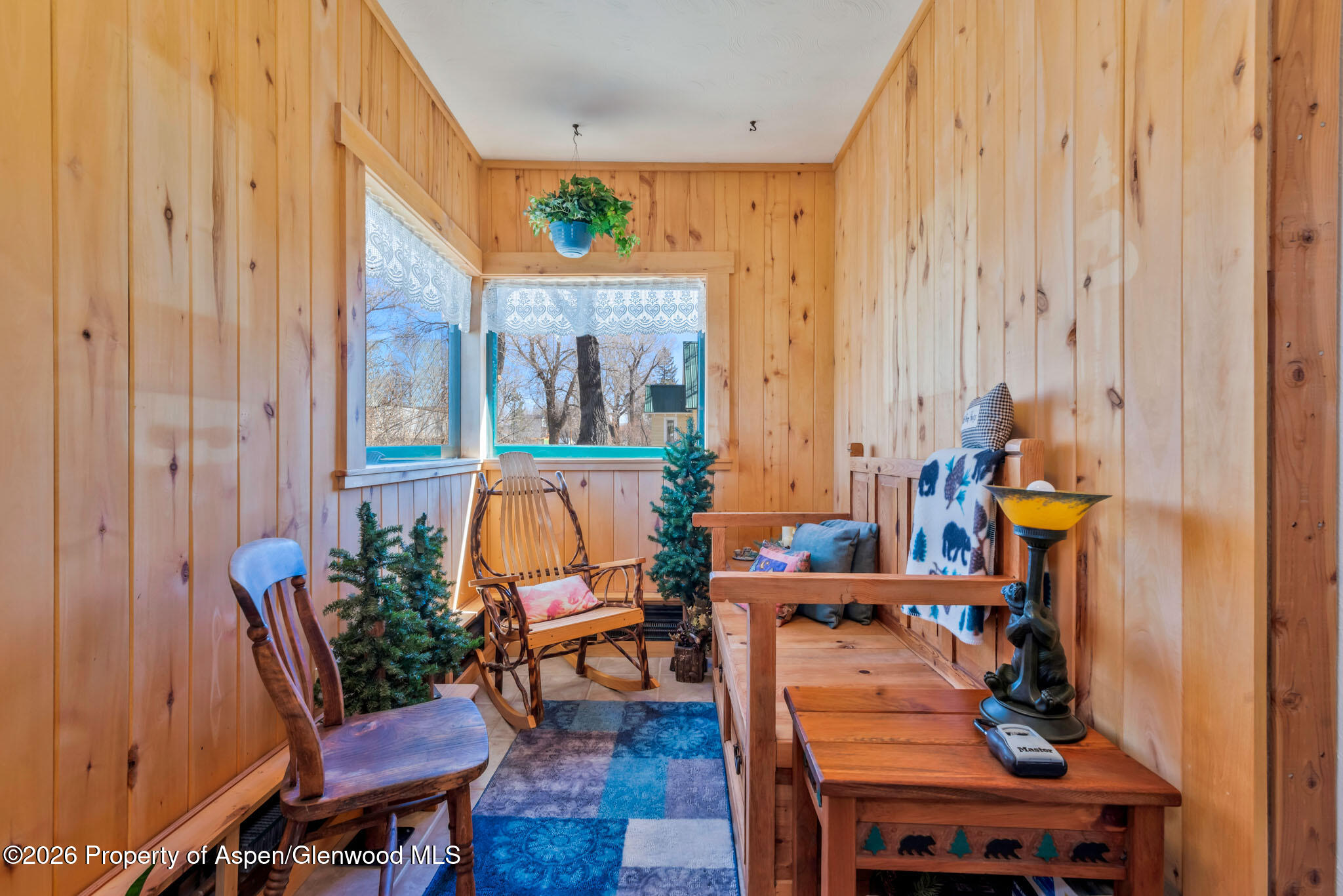 517 E Jefferson Avenue Property Photo 3