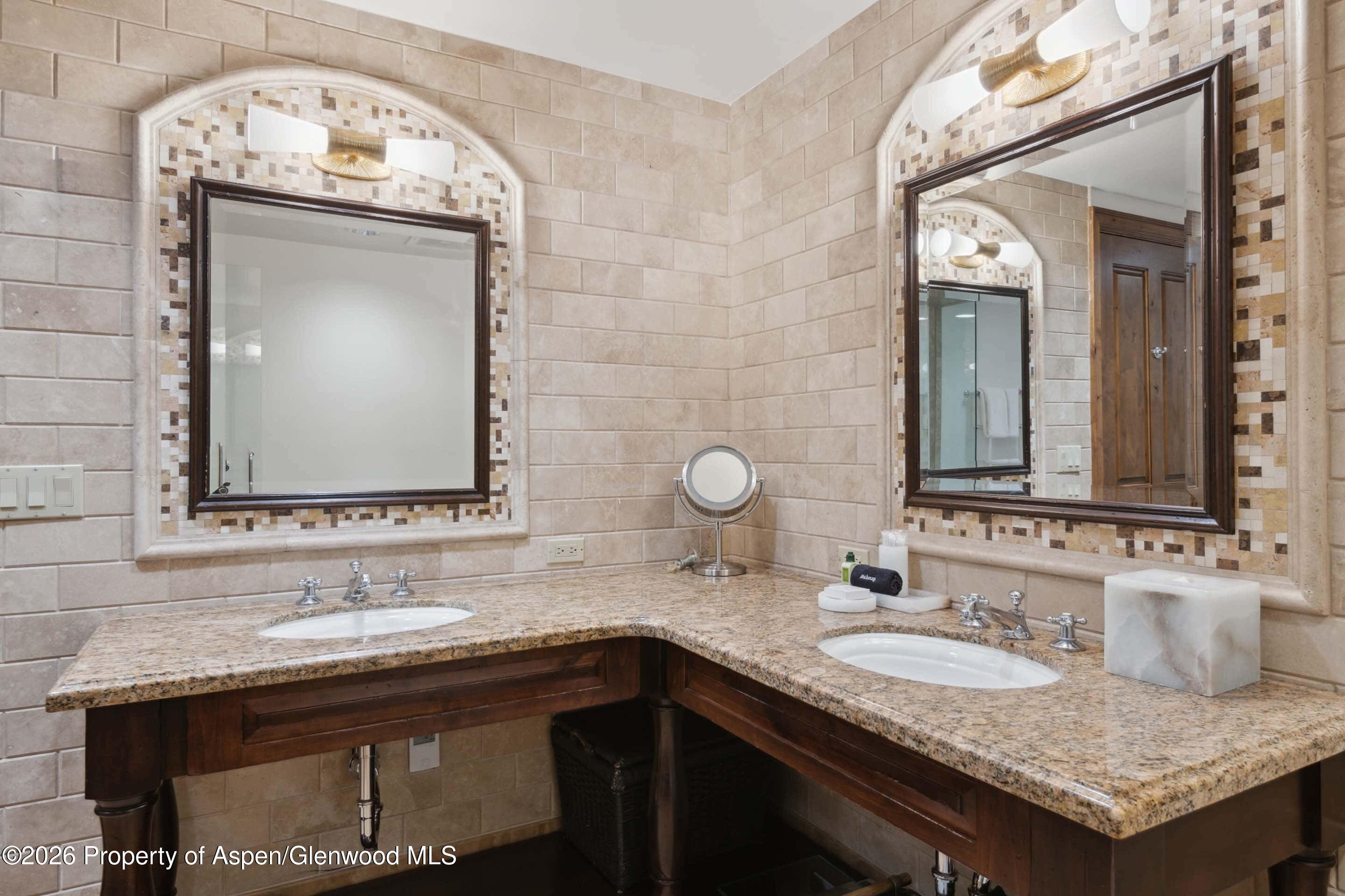415 E Dean St, Unit 30 Property Photo 21