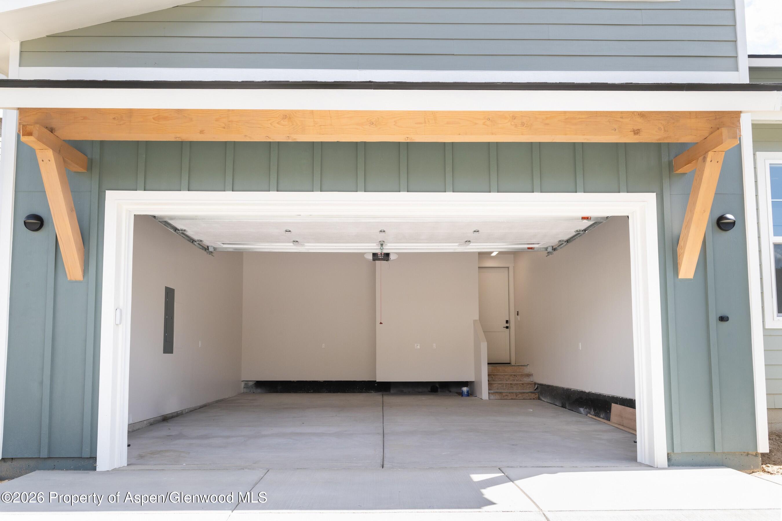 560 S Wildhorse Drive Property Photo 27