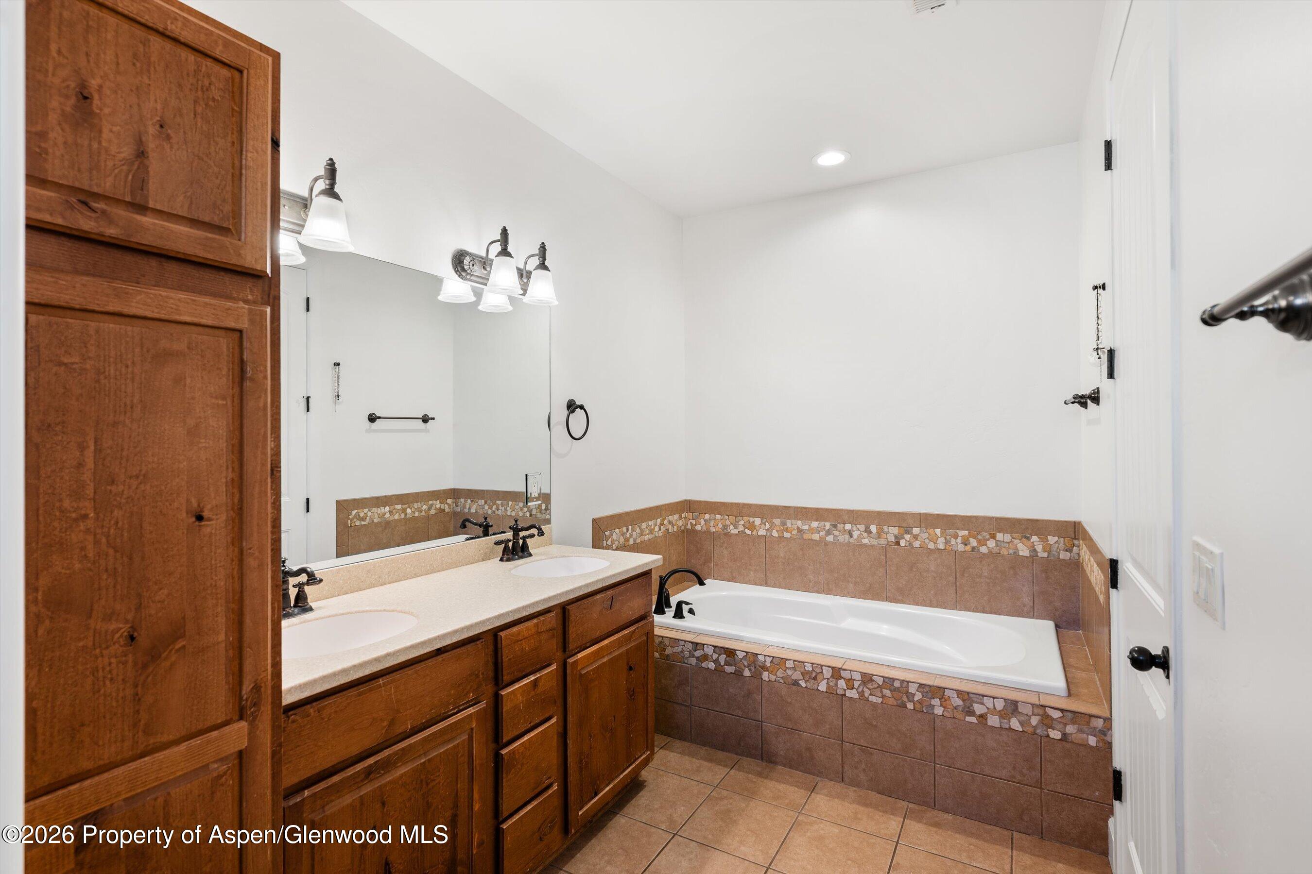 121 White Horse Drive Property Photo 11