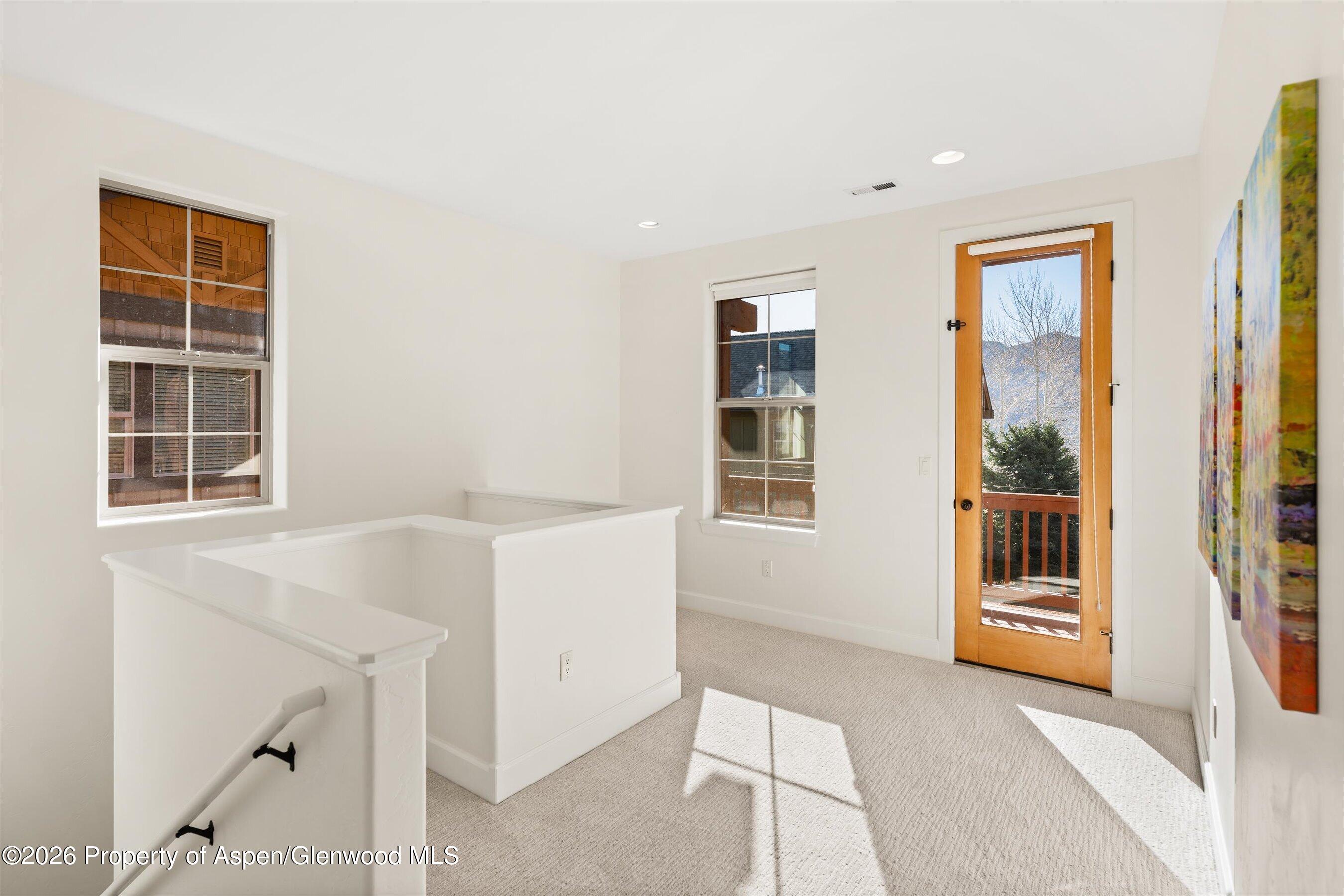 121 White Horse Drive Property Photo 16