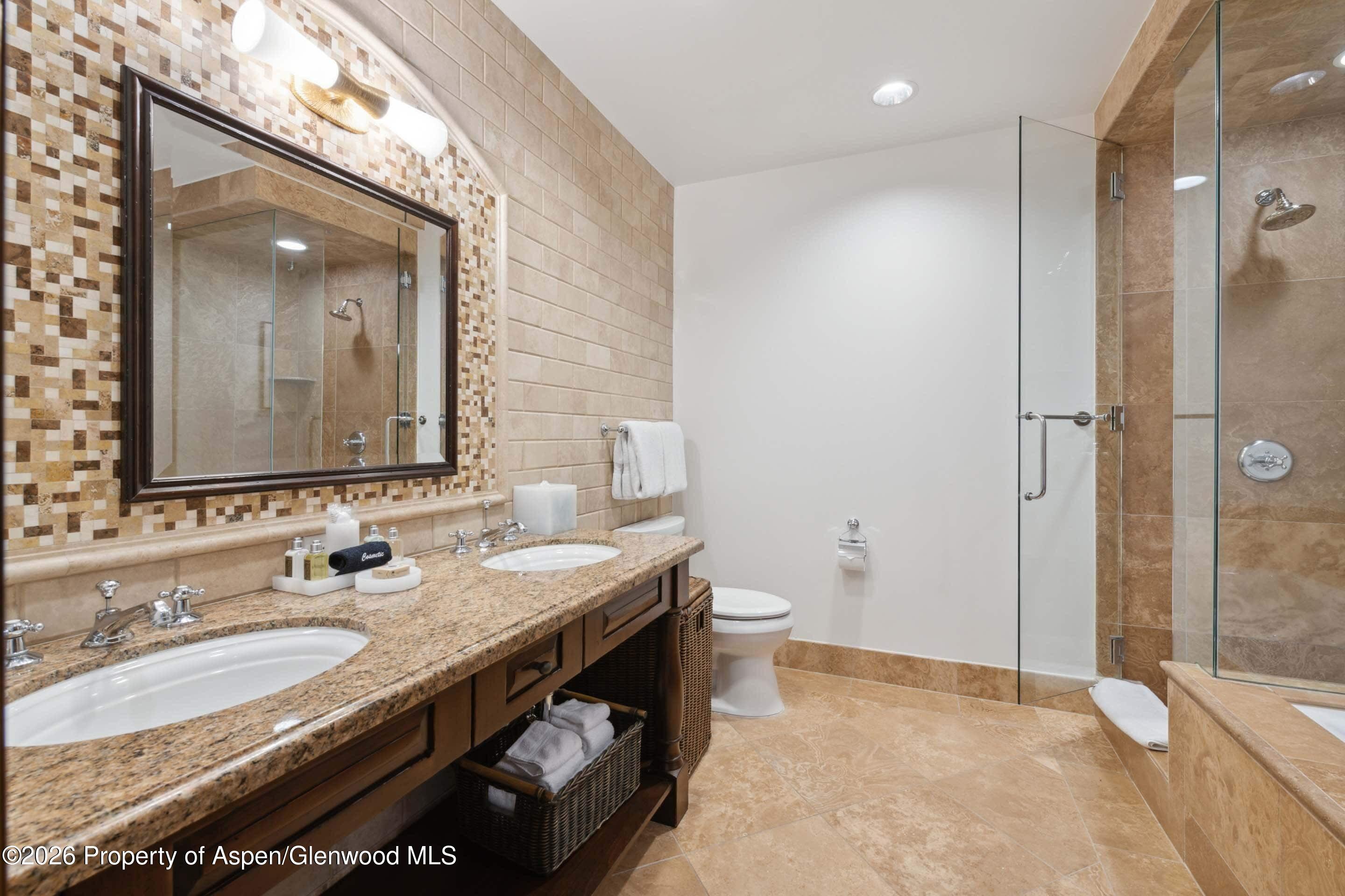 415 E Dean St, Unit 8 Property Photo 10