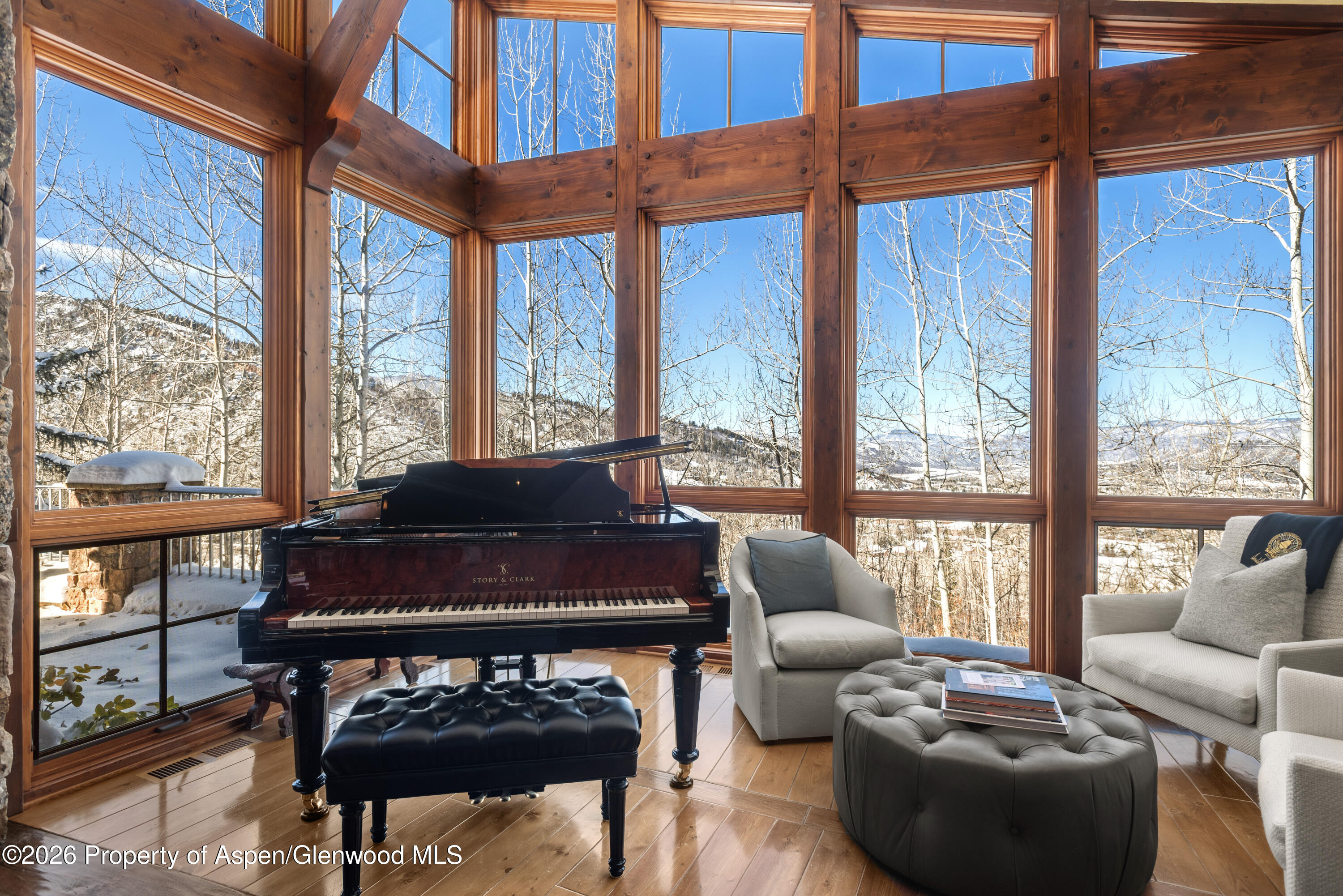 170 Falcon Road Property Photo 1