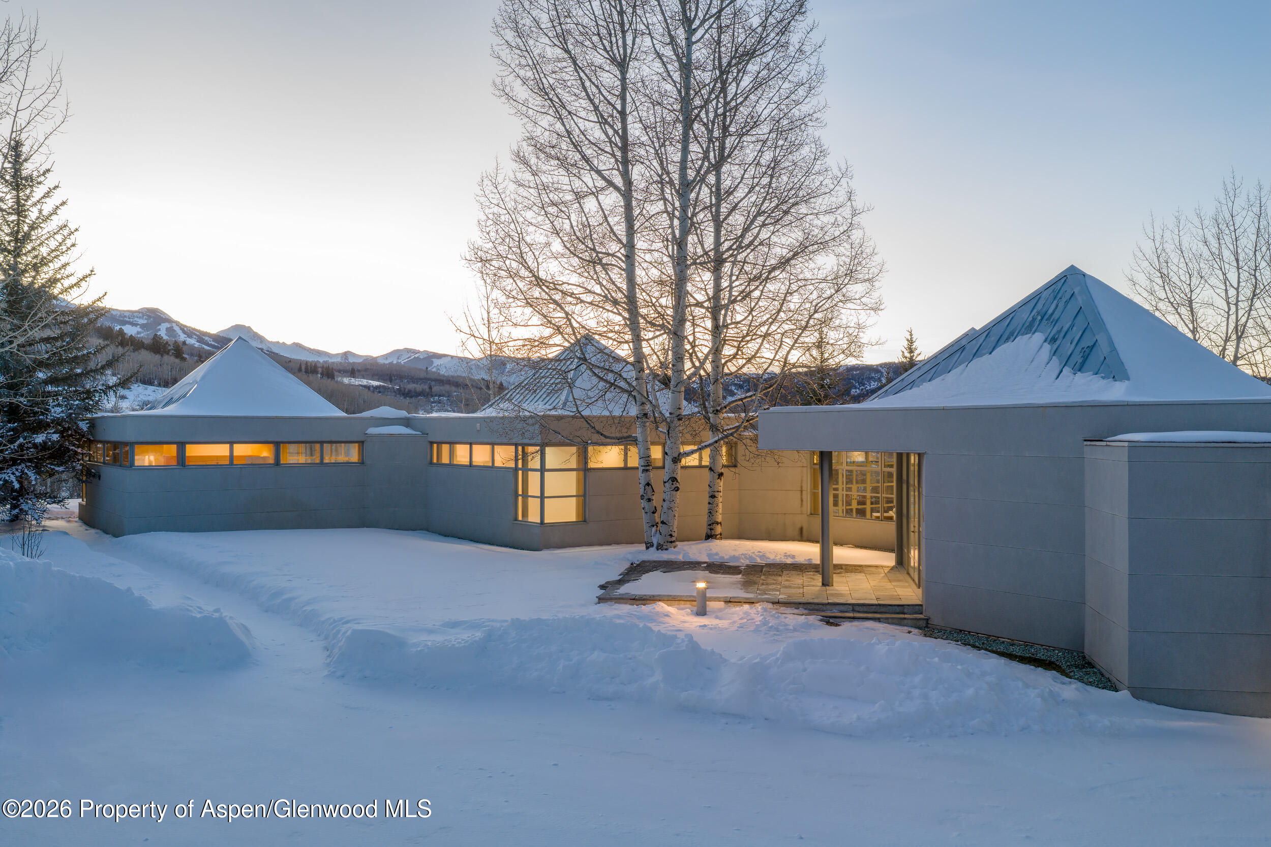 821 Cluny Road Property Photo 7