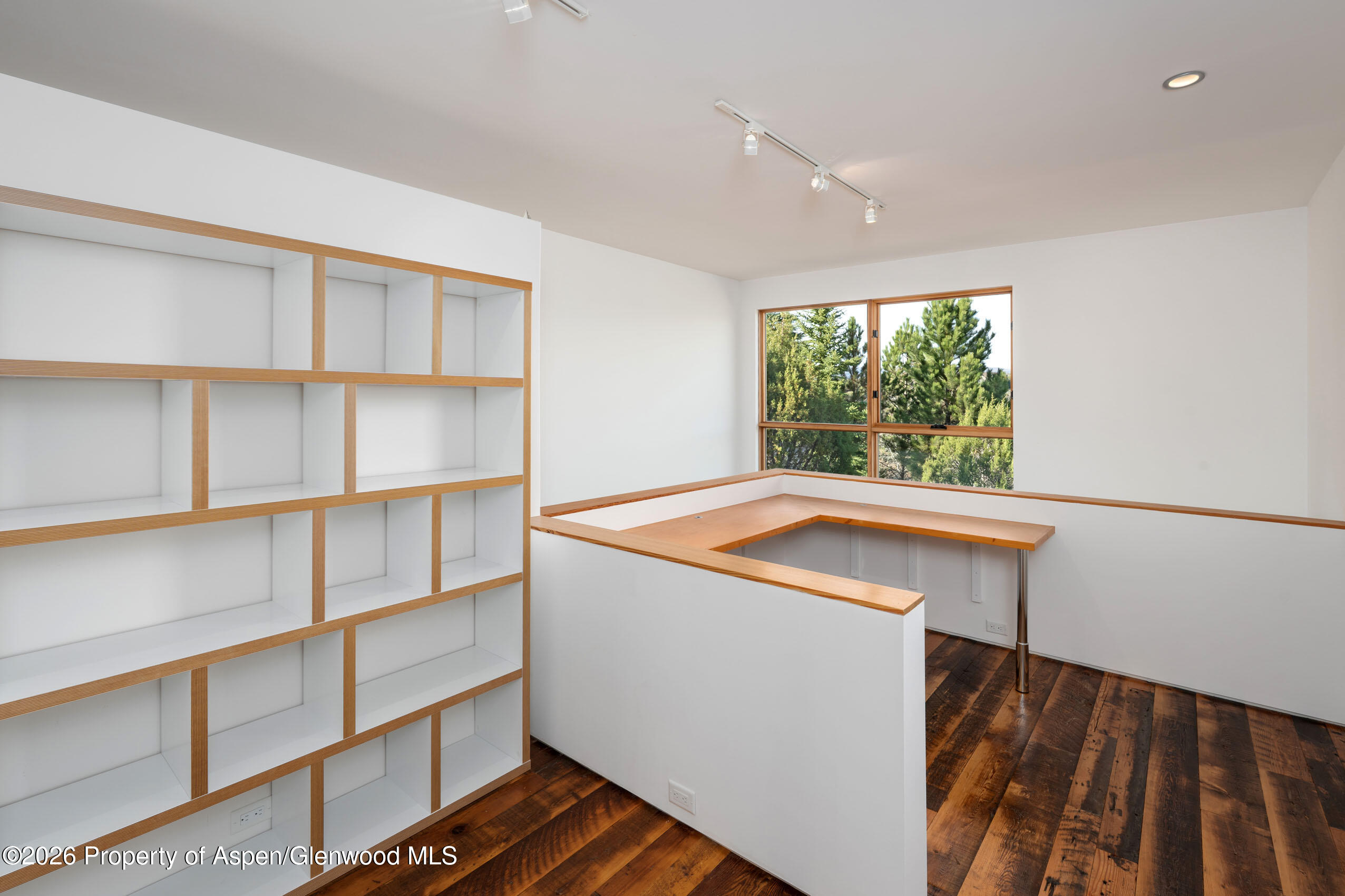 457 Schooner Lane Property Photo 35