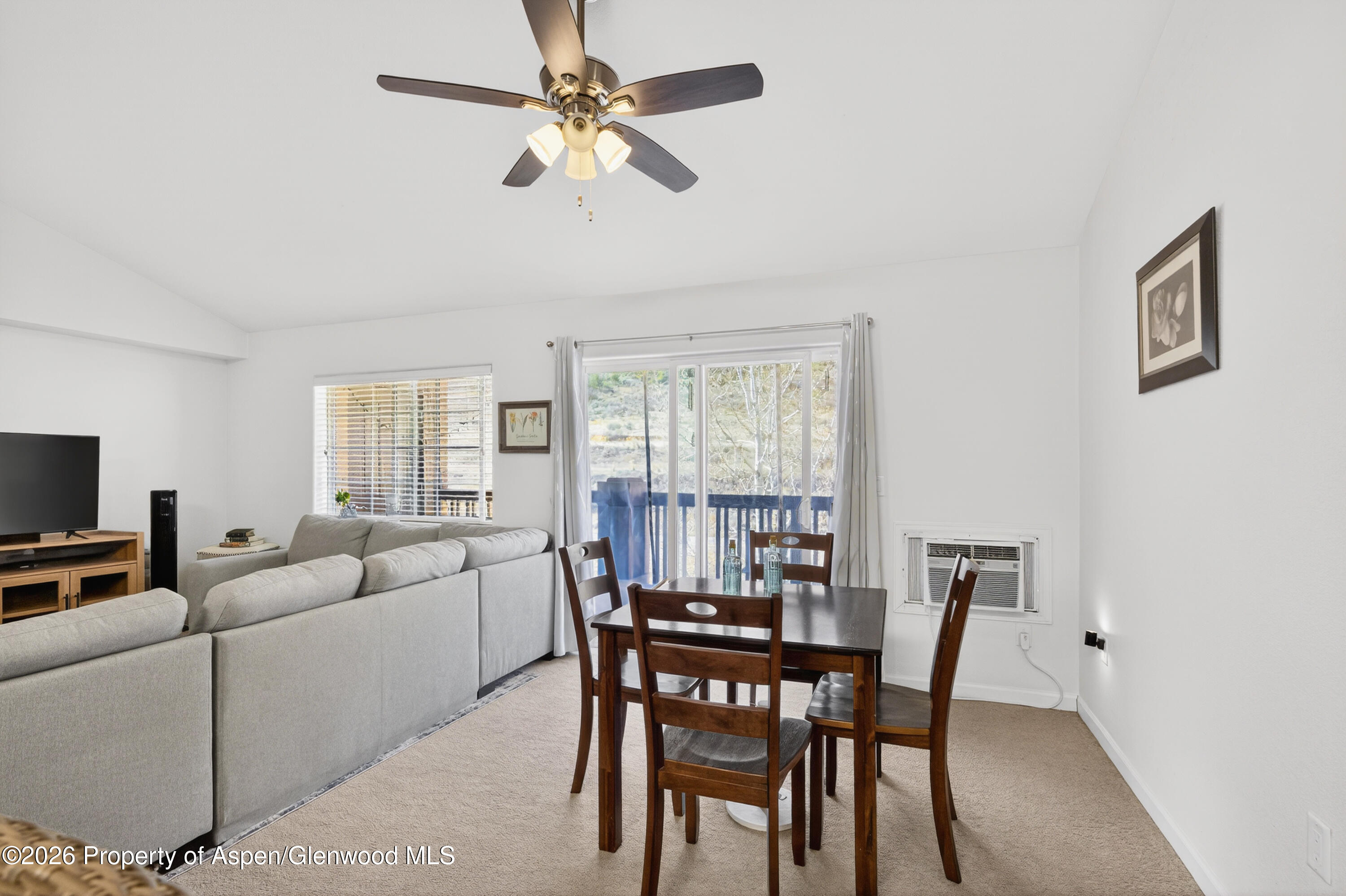 560 River View Drive 706 Property Photo 7