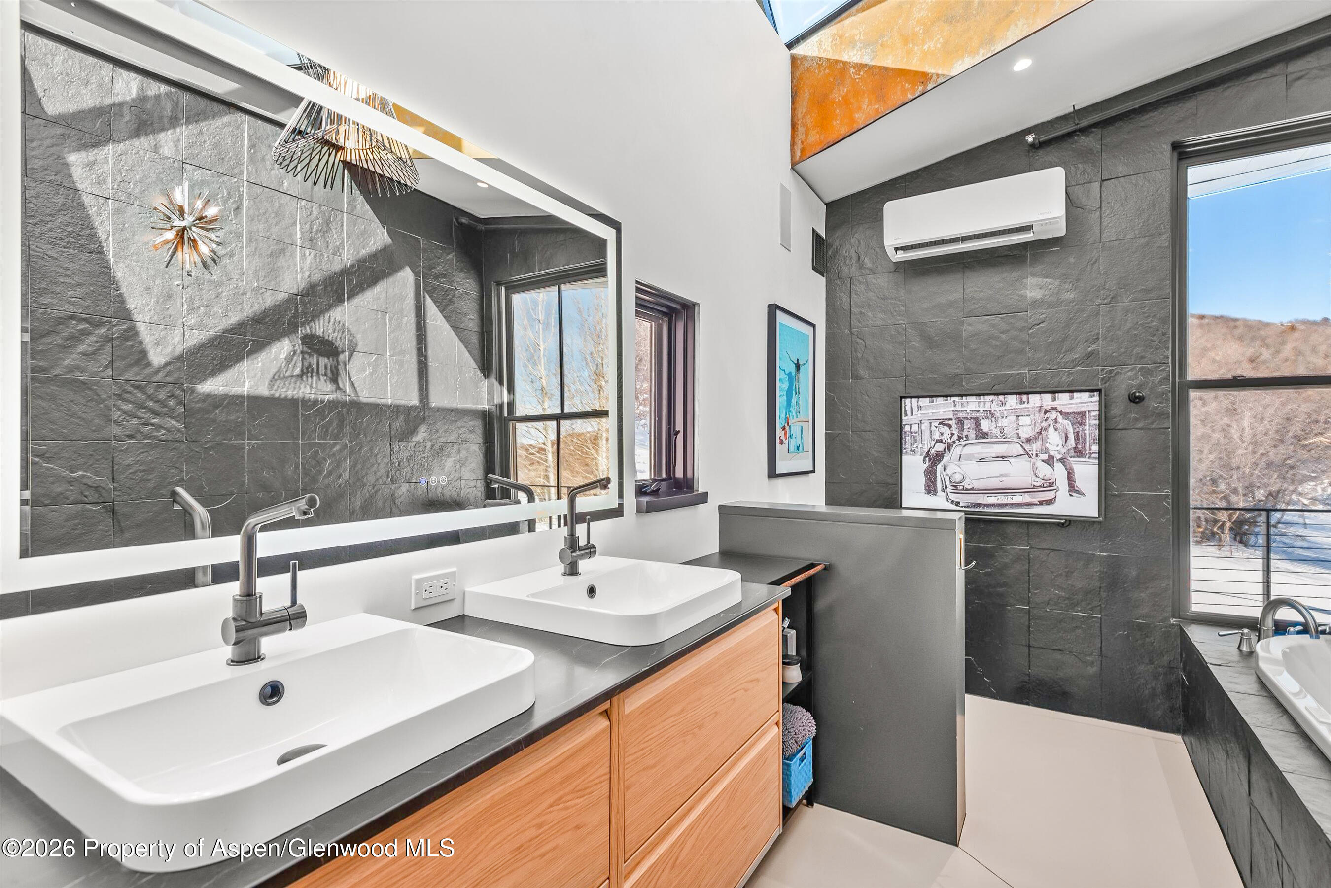 2700 Juniper Hill Road Property Photo 24