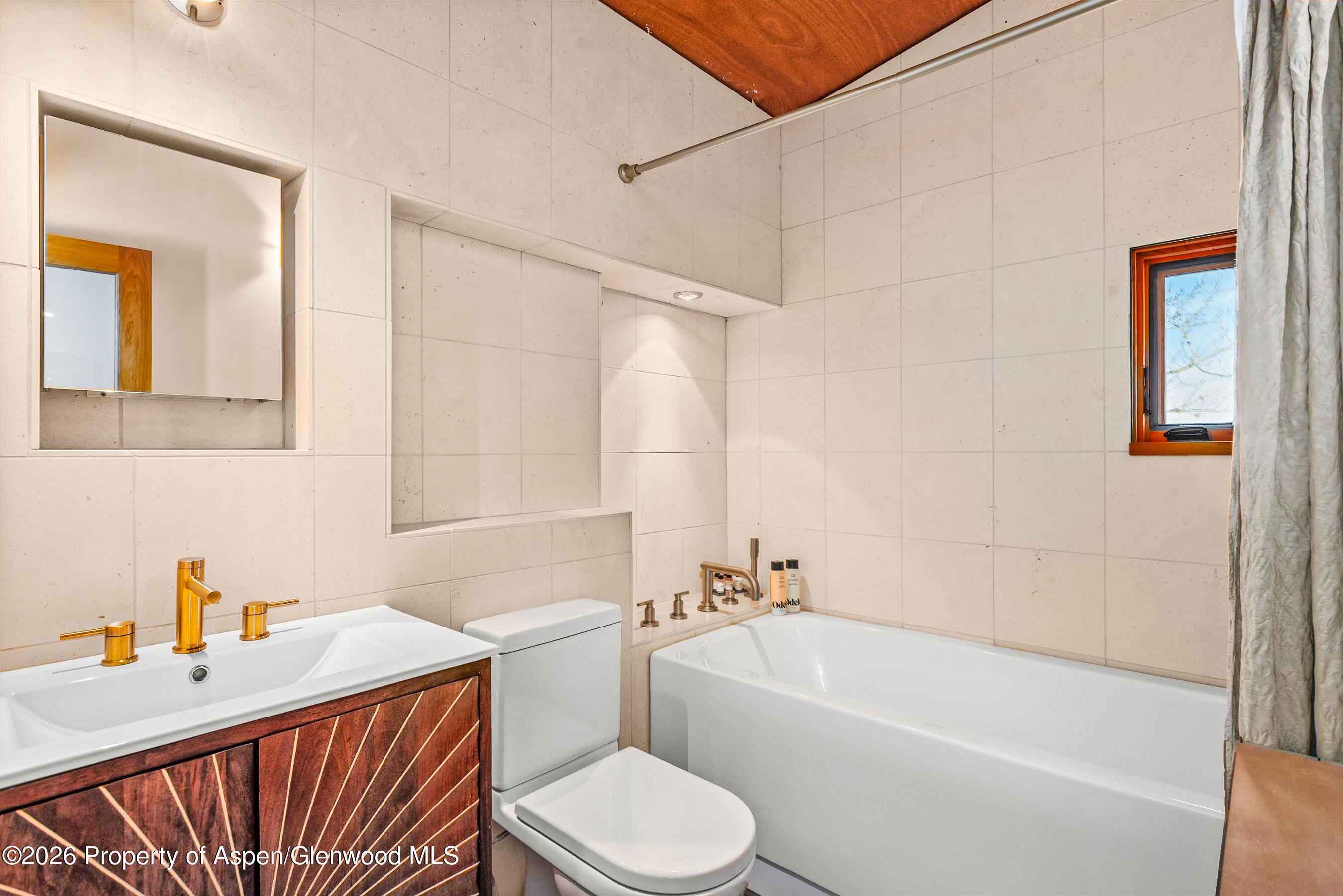2700 Juniper Hill Road Property Photo 38
