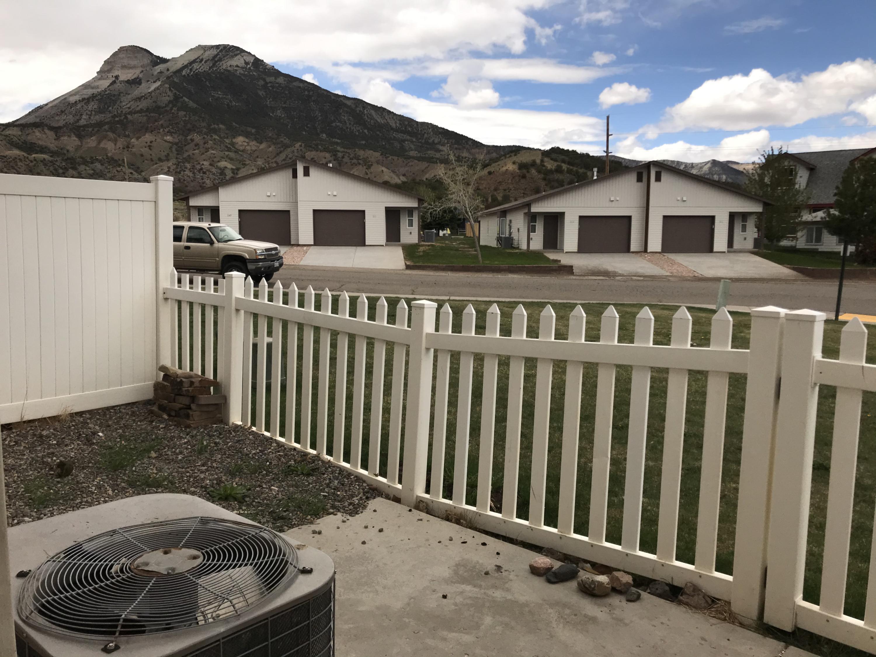402 Yarrow Circle Property Photo 12