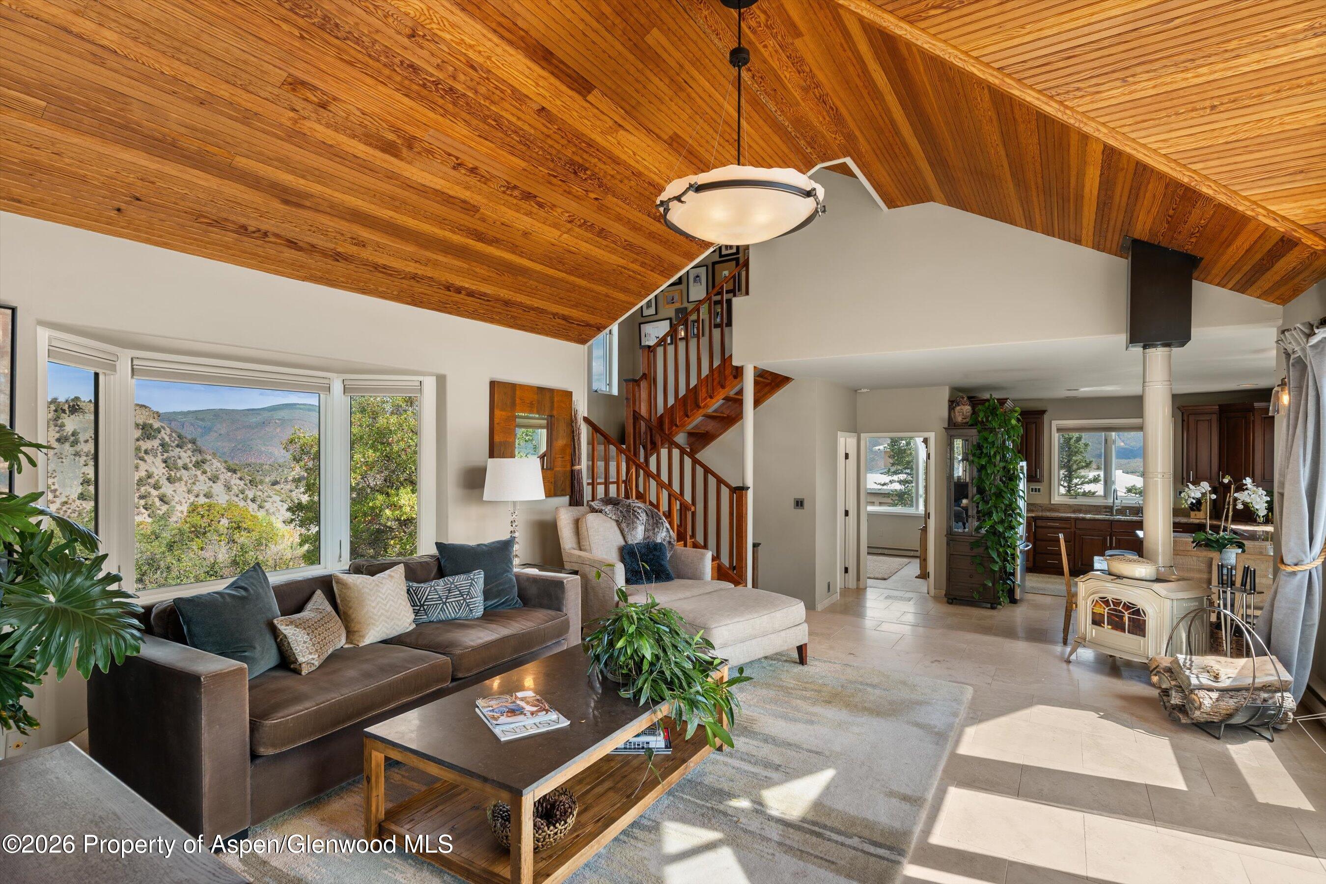1560 Medicine Bow Road Property Photo 7