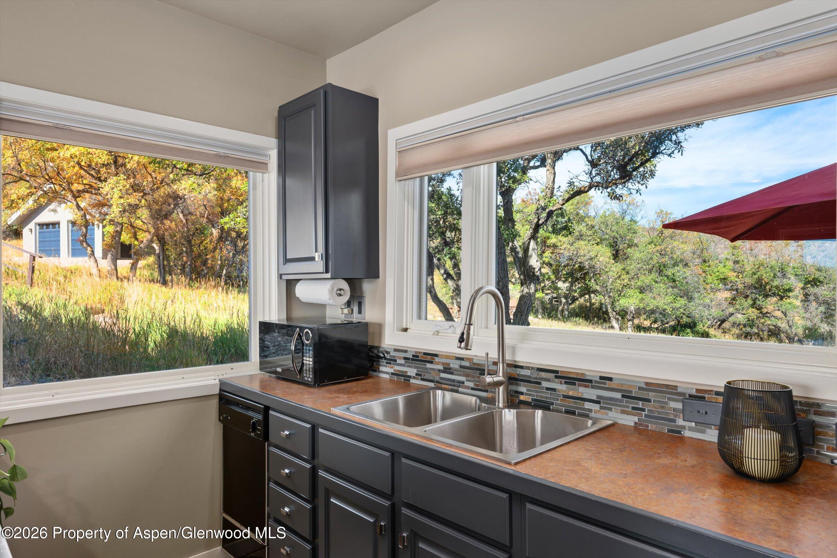 1560 Medicine Bow Road Property Photo 29