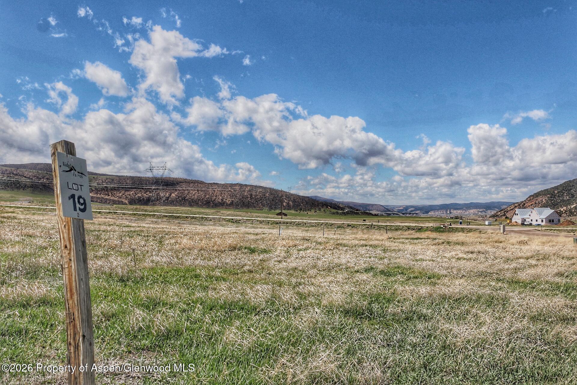 1030 White River Road Property Photo 1