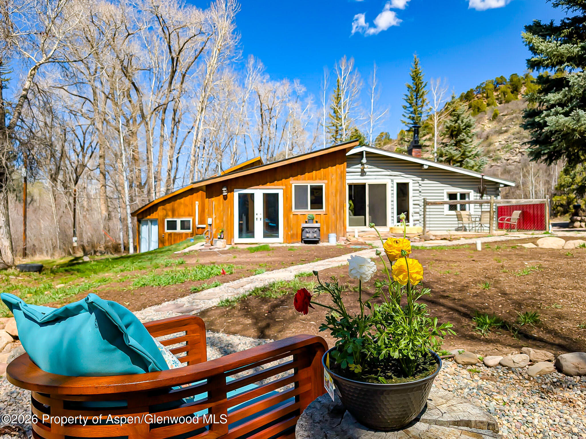 6773 County Road 117 Property Photo 1